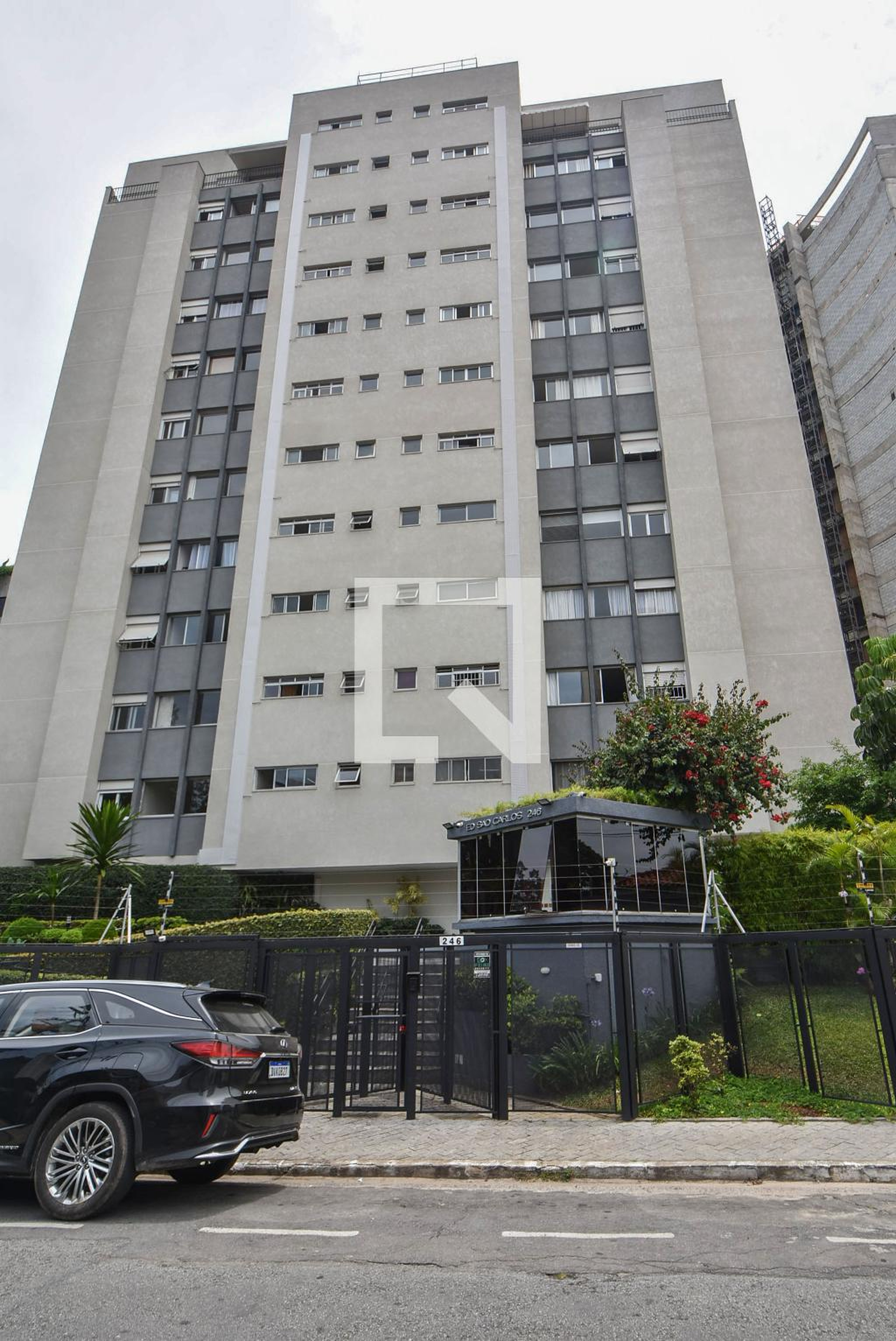 Prédio Condomínio São Carlos