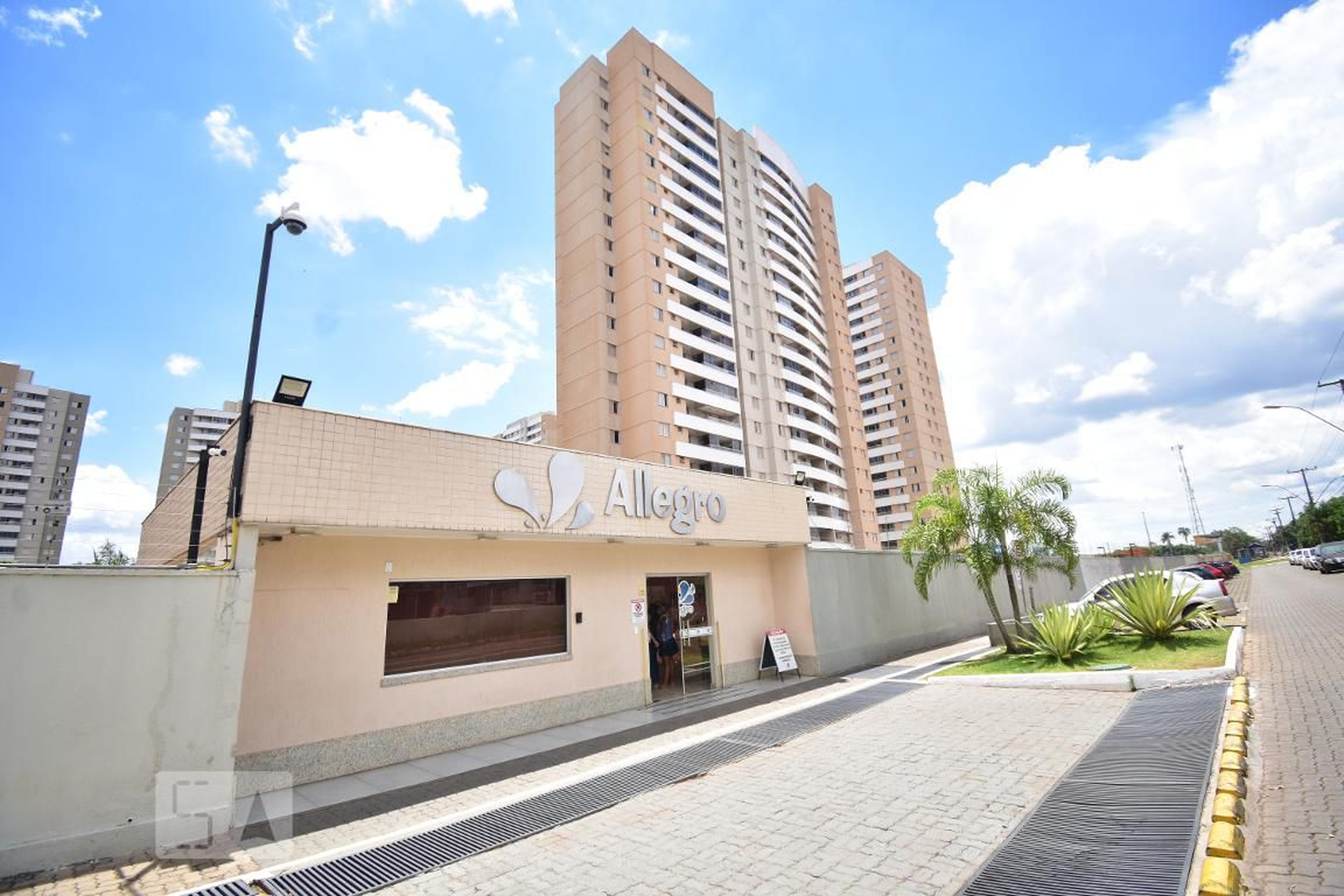 Fachada Condomínio em Qnn 27 Lote C, 0