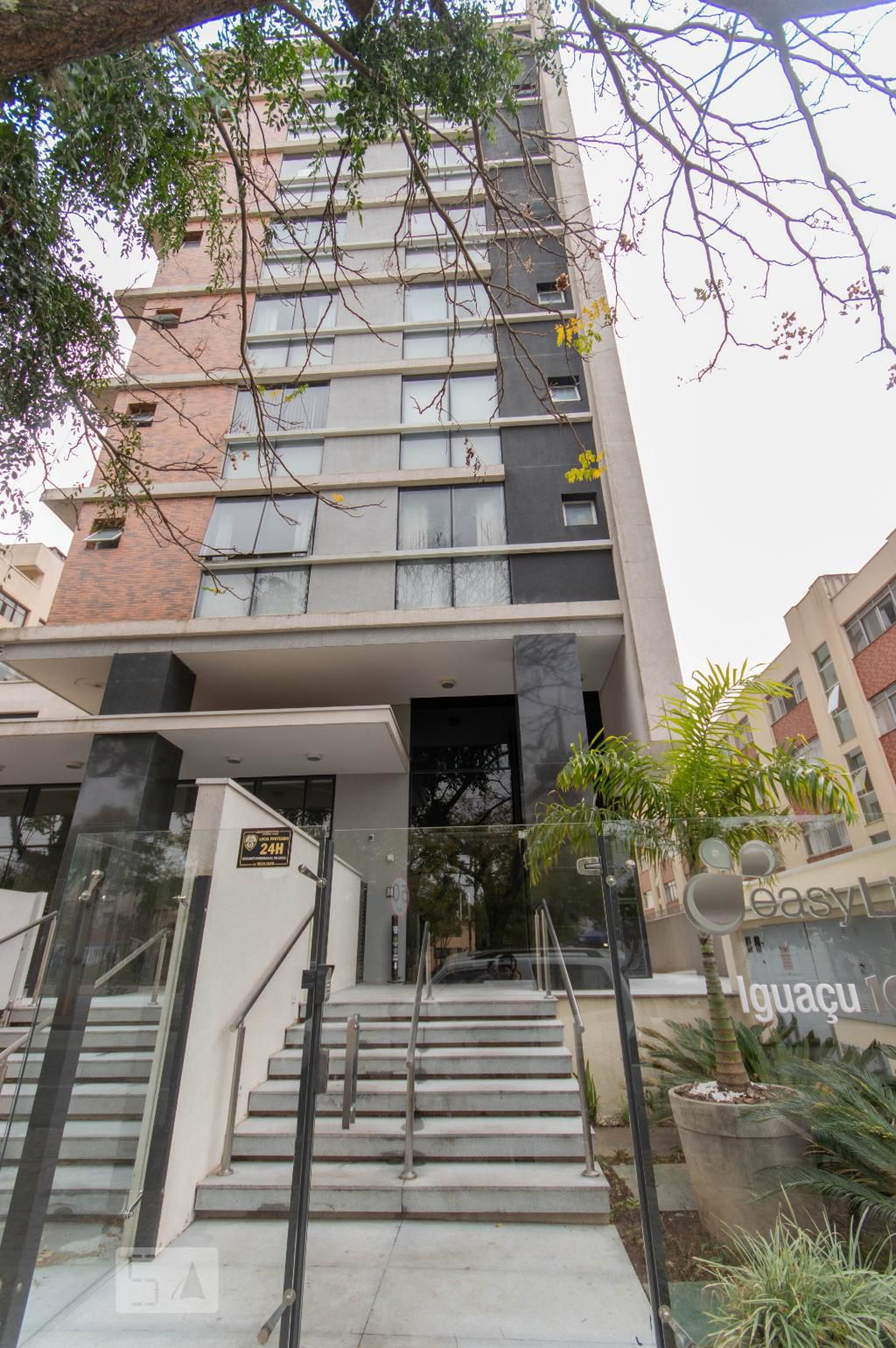 Fachada do Prédio Condomínio Easy Life Iguaçu