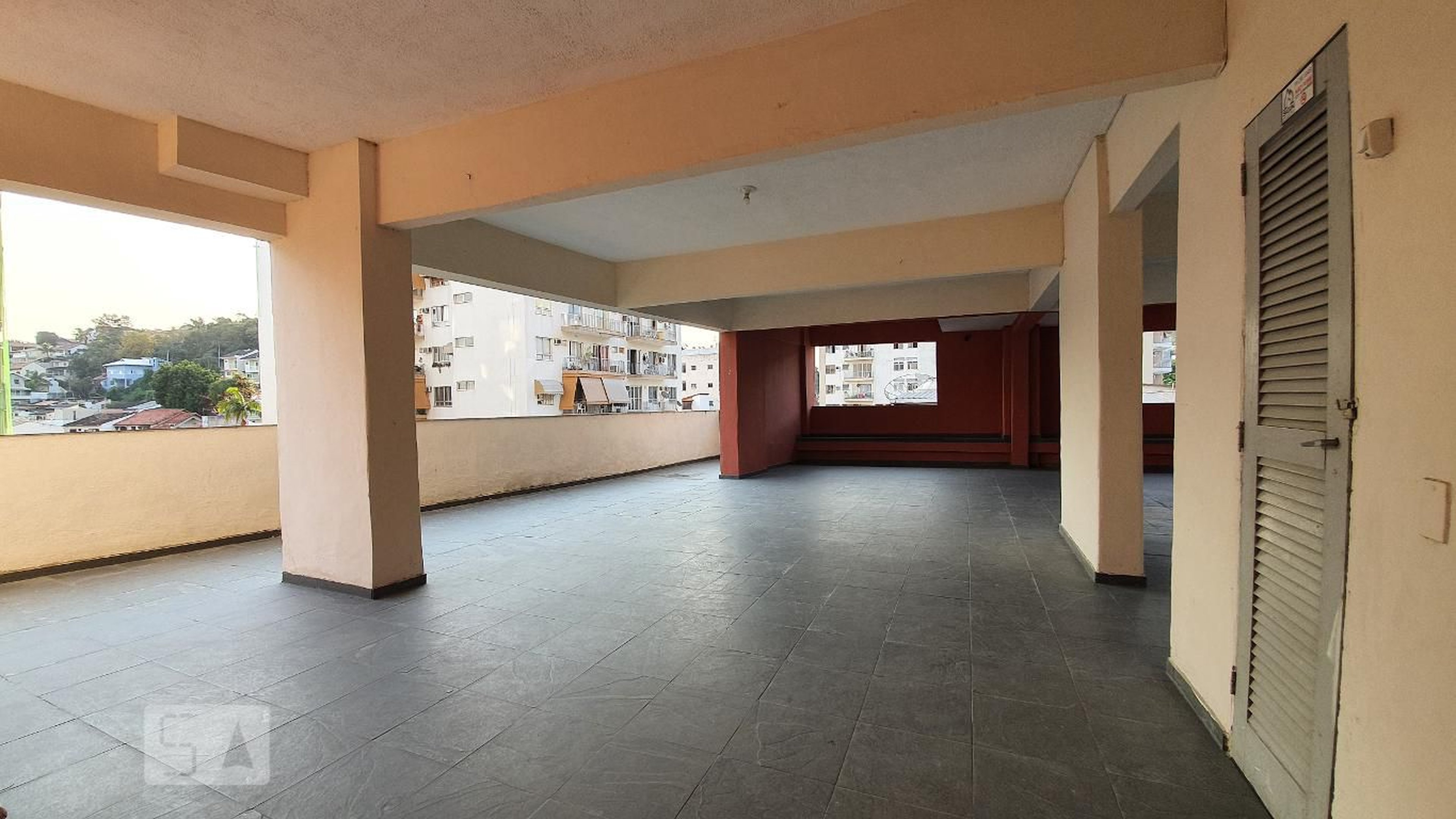 Playground - Edifício das Oliveiras