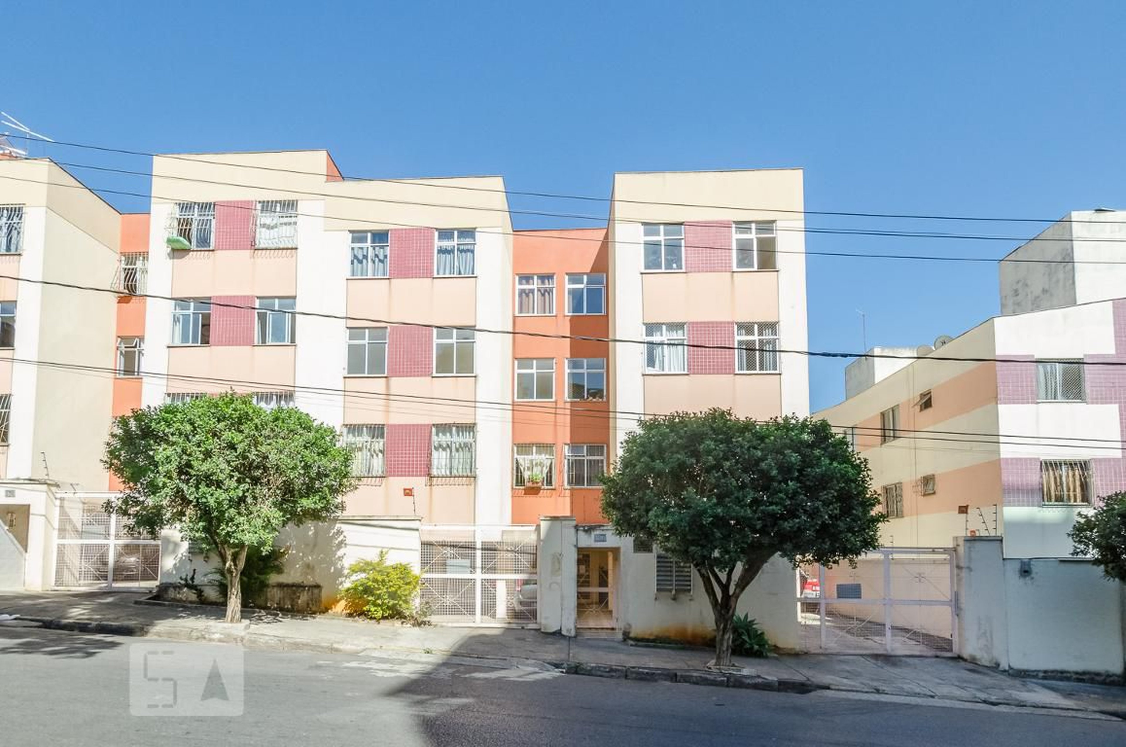 Fachada Condomínio em Rua Batista Carneiro, 186