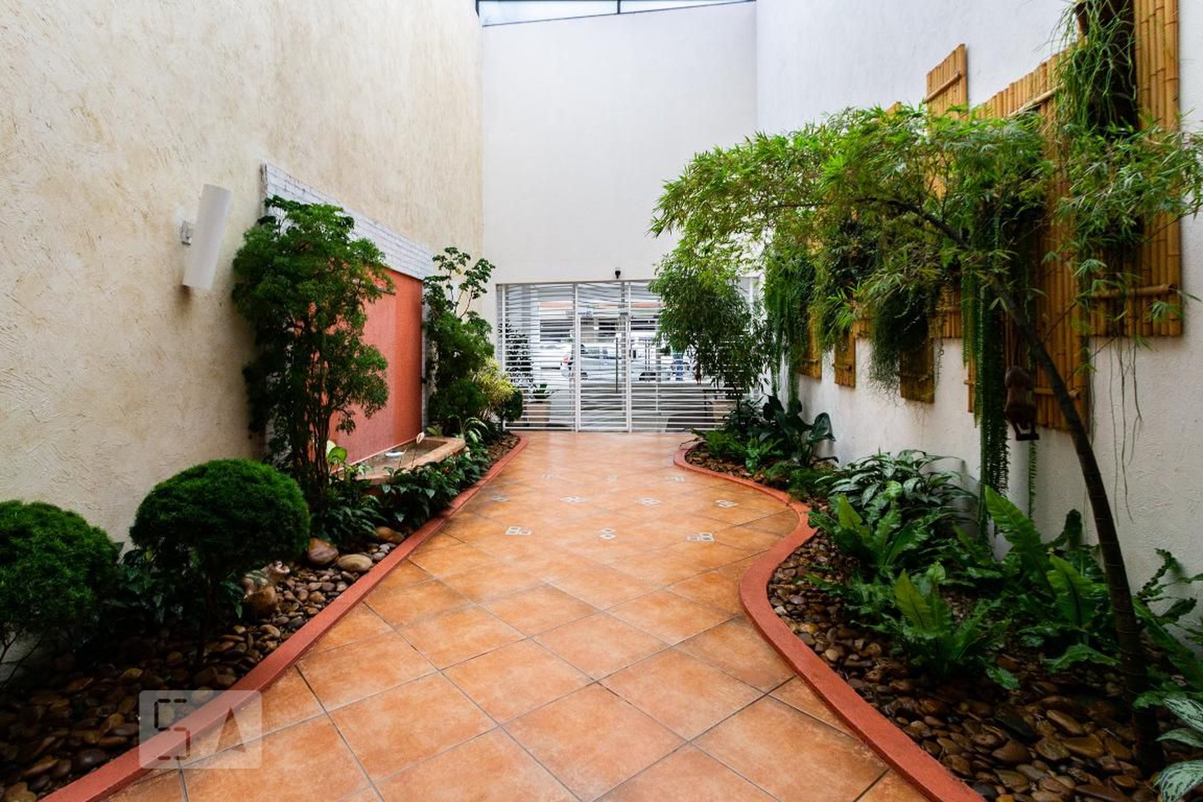 Entrada - Bordeaux & Biarritz