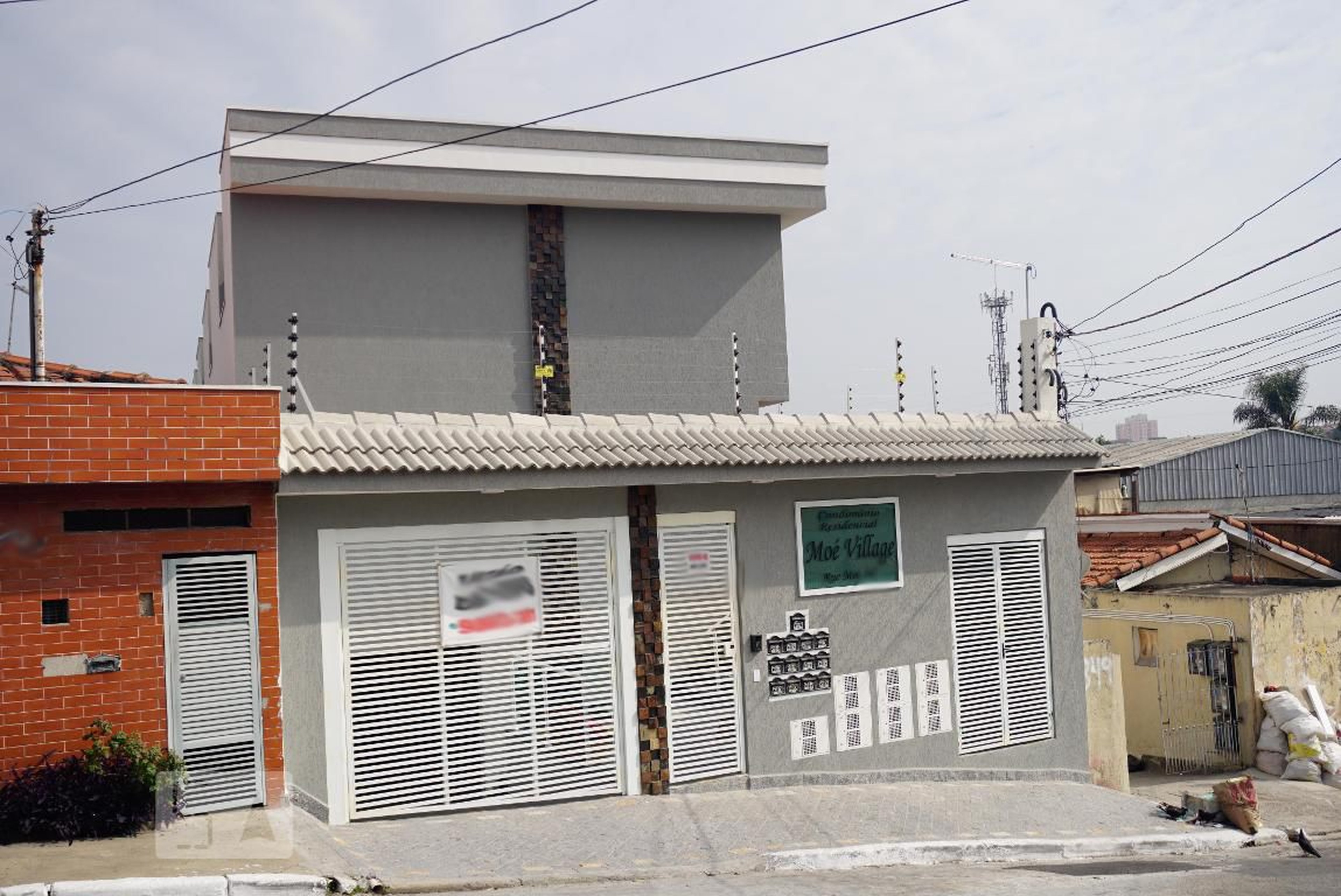 Fachada do Condomínio Condomínio em Rua Moe, 347