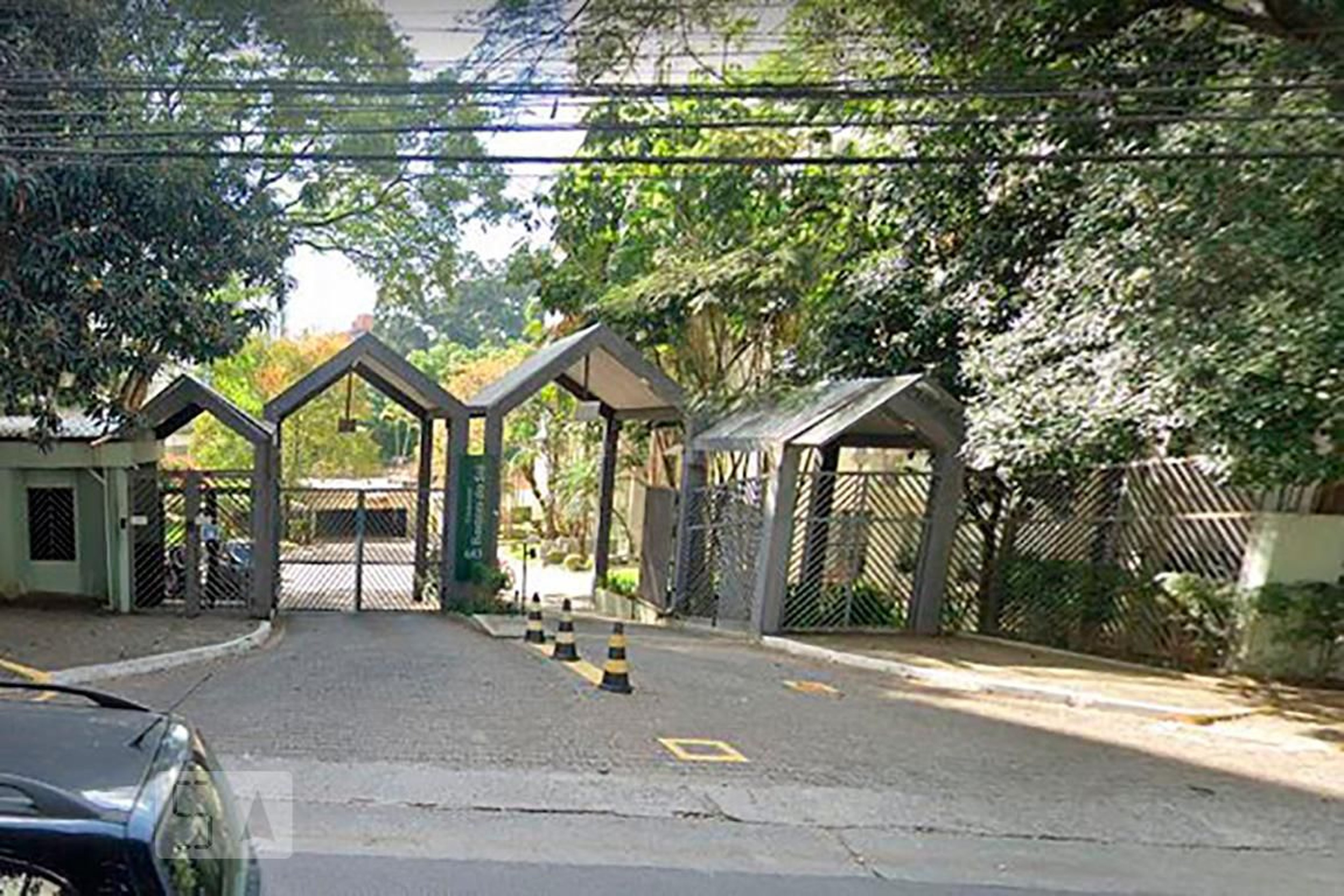 Fachada do Condomínio Condomínio Bosque do Sul