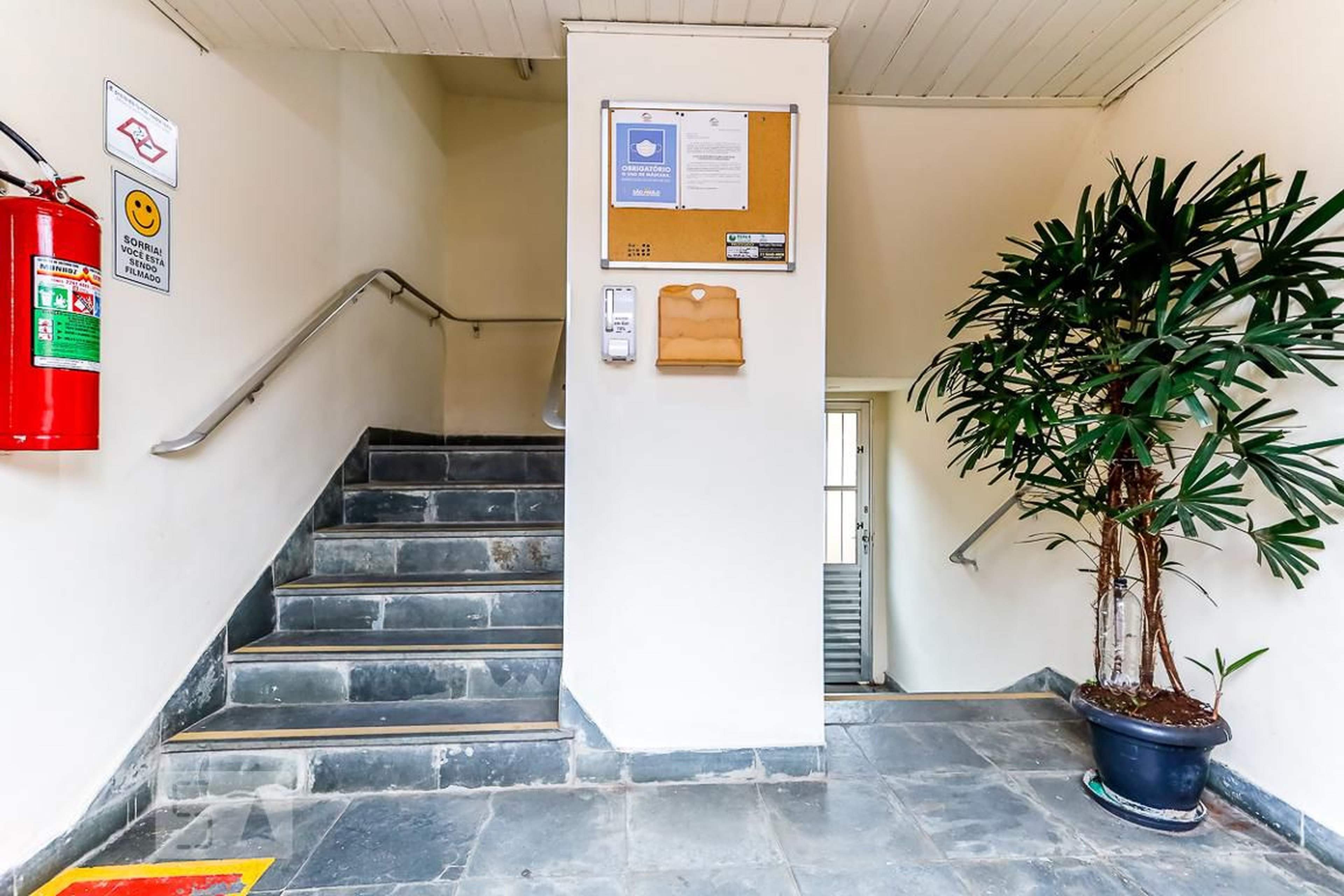 Hall Entrada - Seis Corações