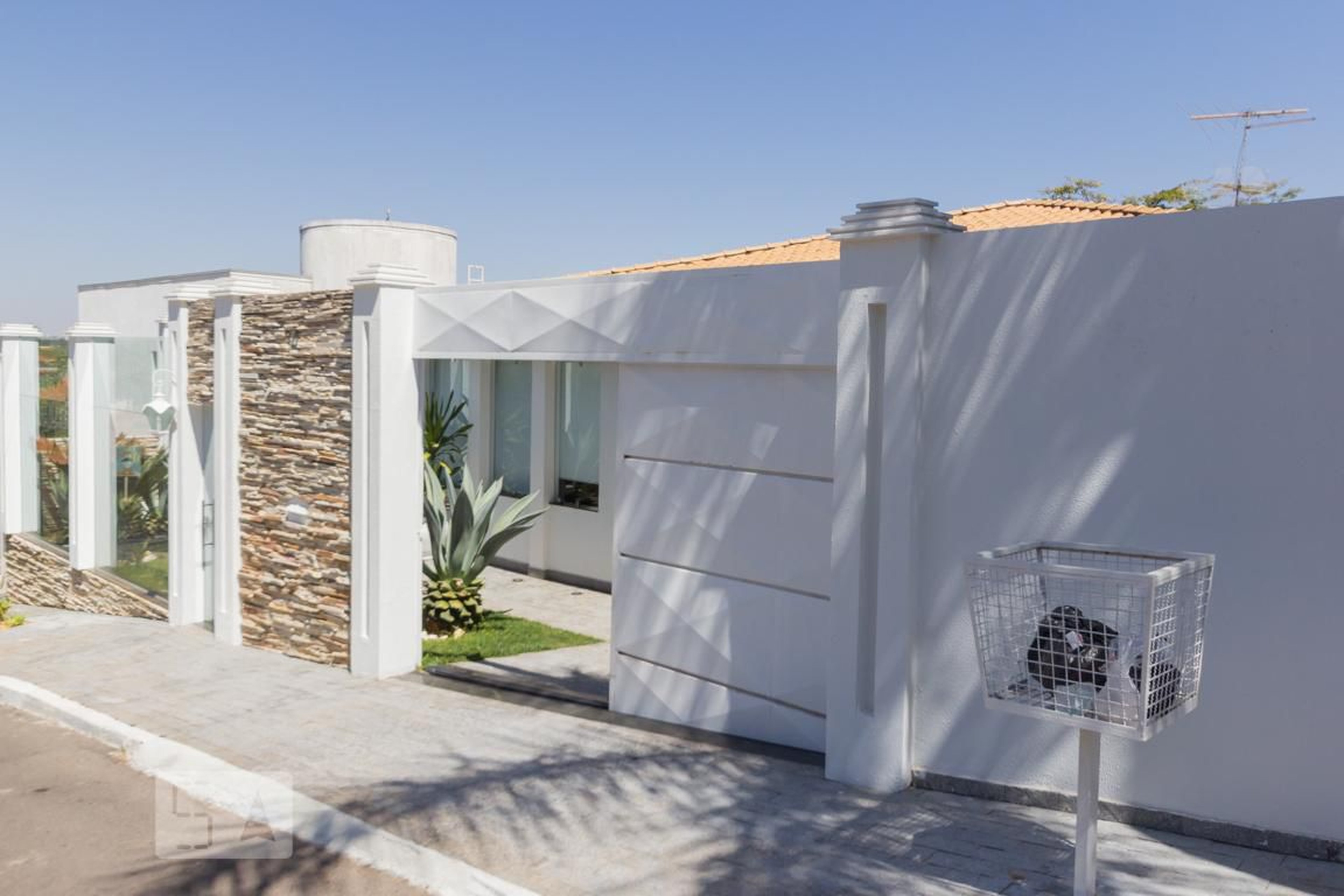 Fachada Condomínio Ville Montagne