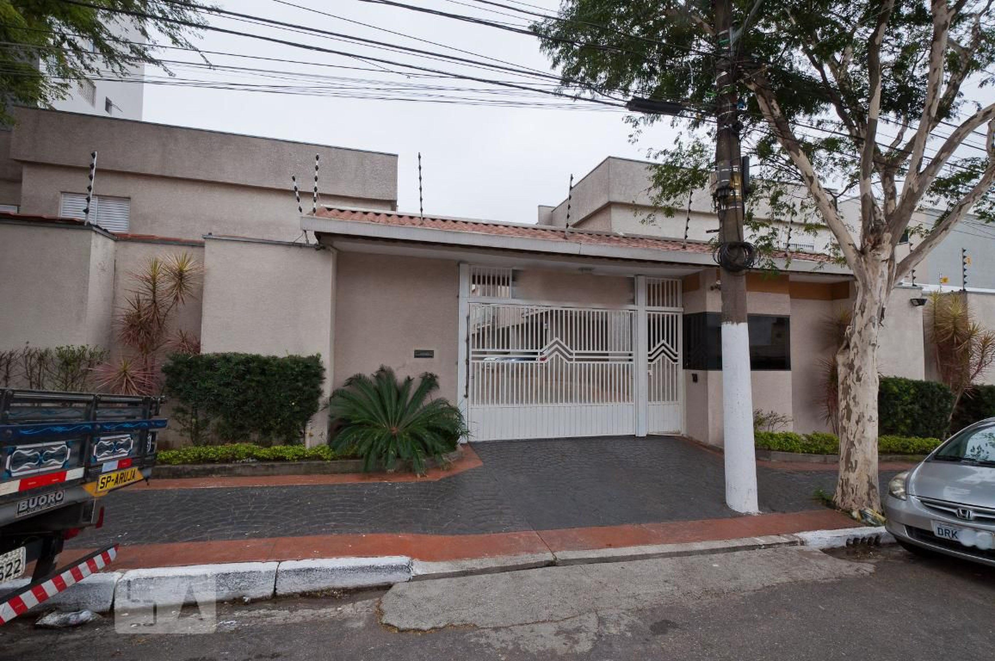 Fachada do Condomínio Residencial Vila Plenna