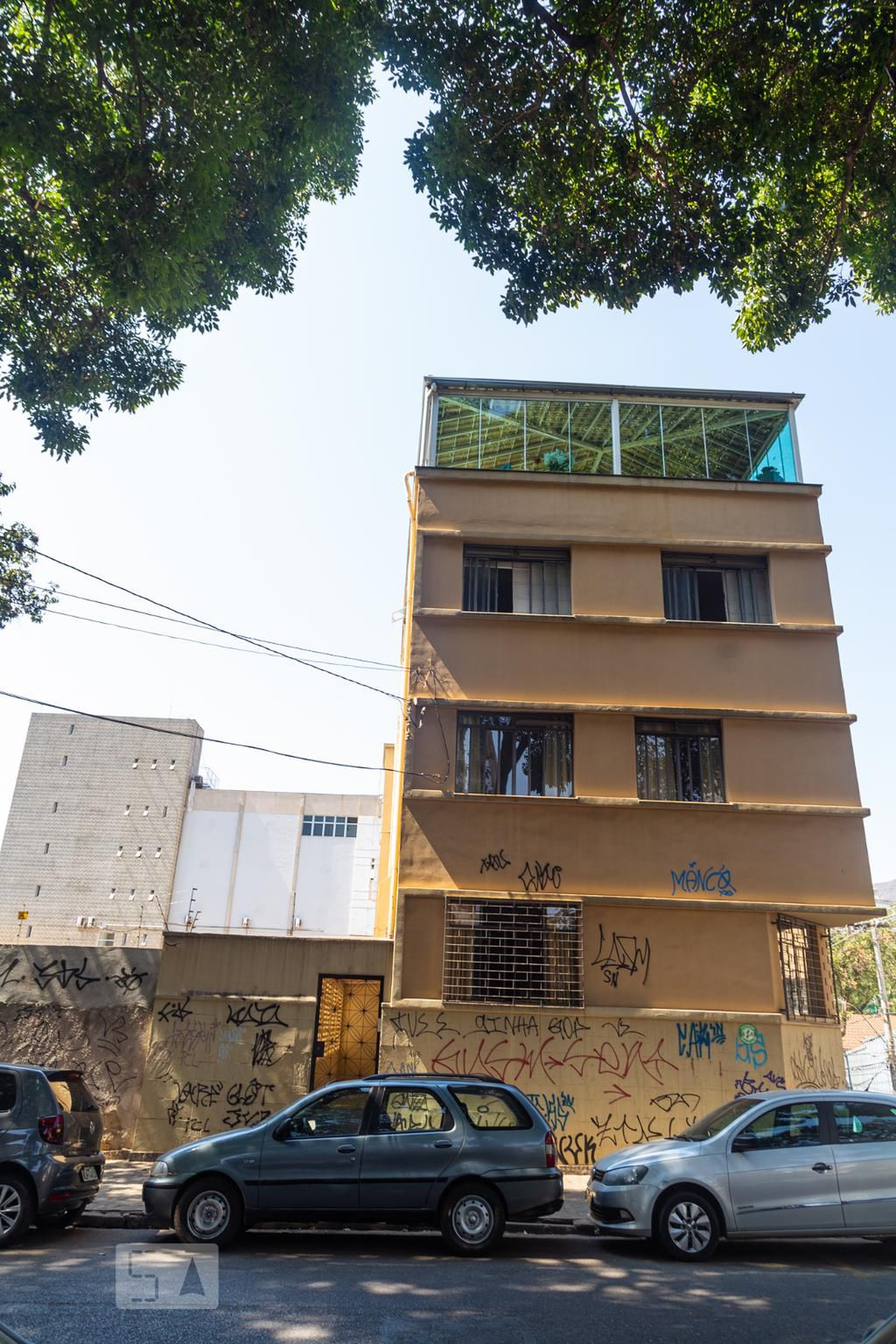 Fachada Condomínio em Rua Major Lopes, 533