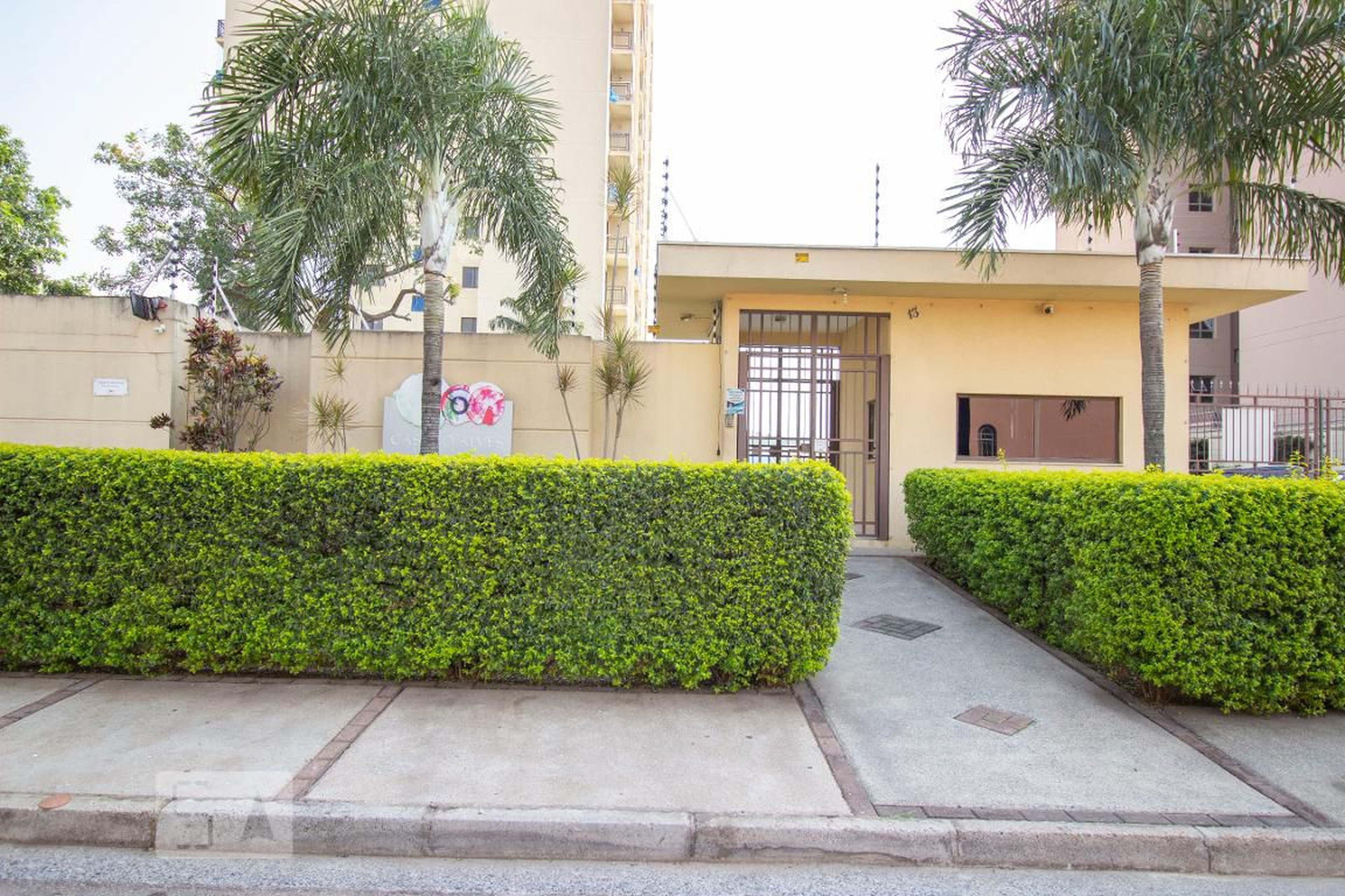 Fachada do Condomínio Condomínio Castro Alves