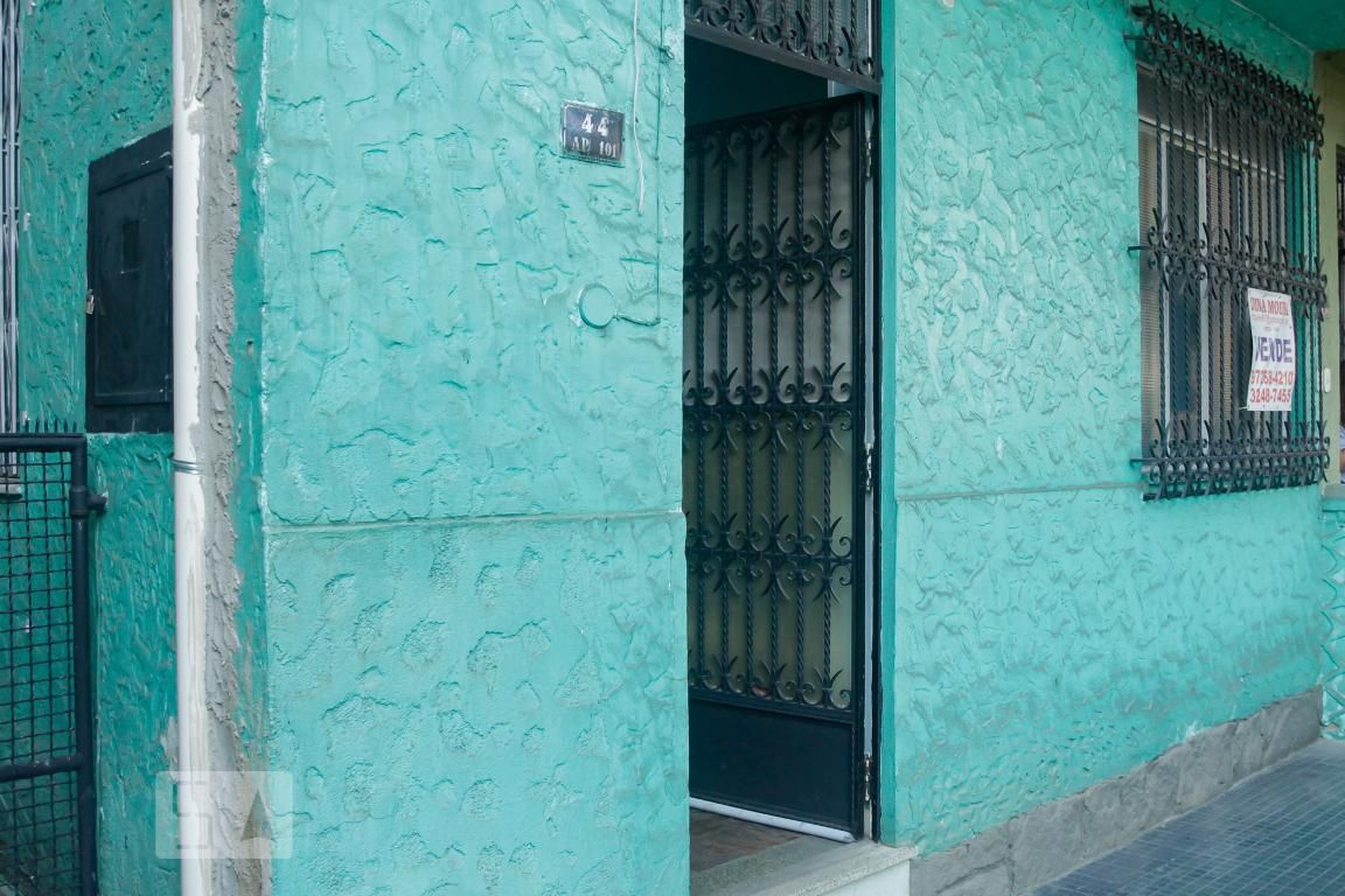 fachada Condomínio em Rua Silva Pinto, 44