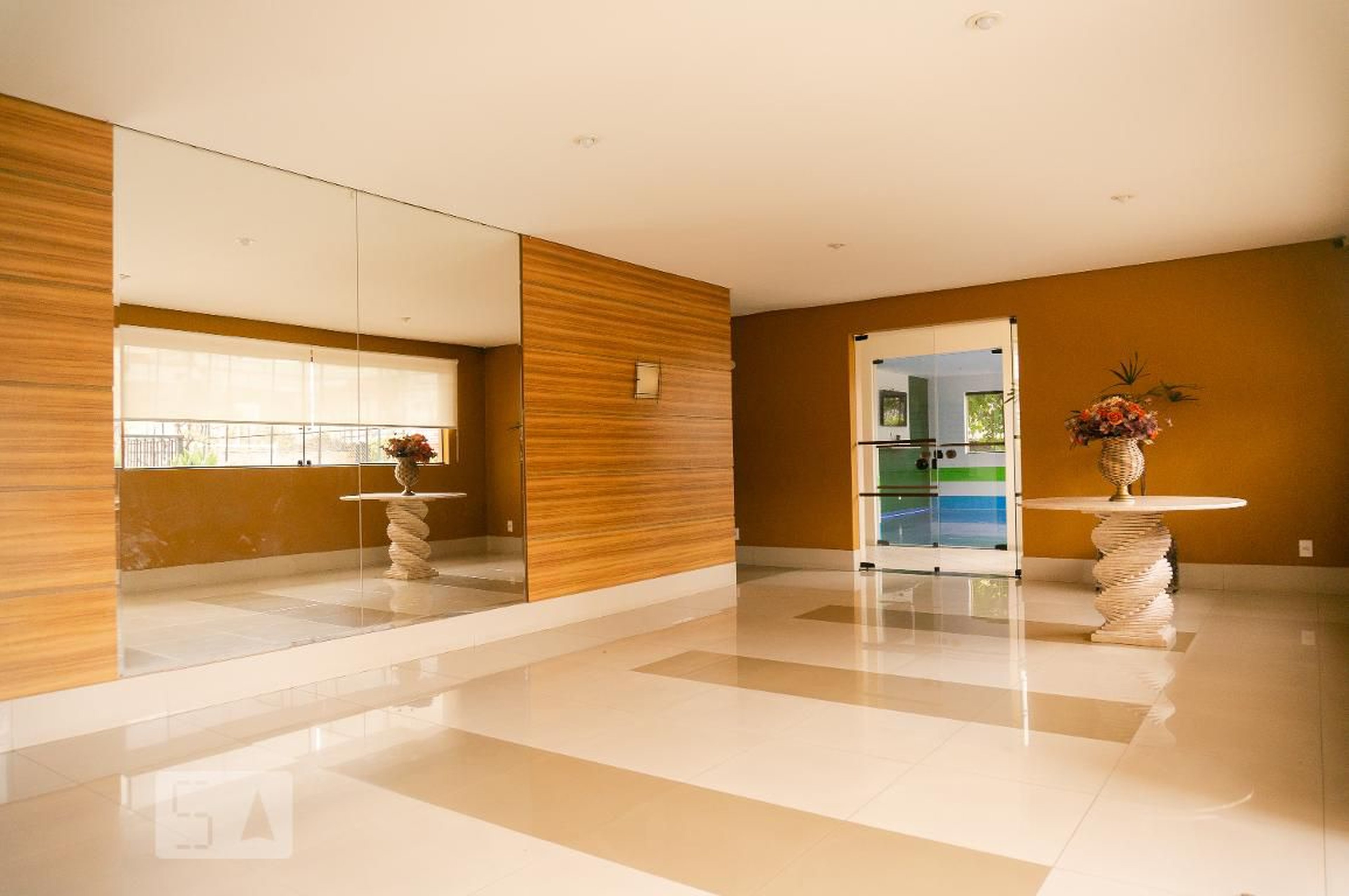 Hall - Brasilia New Life
