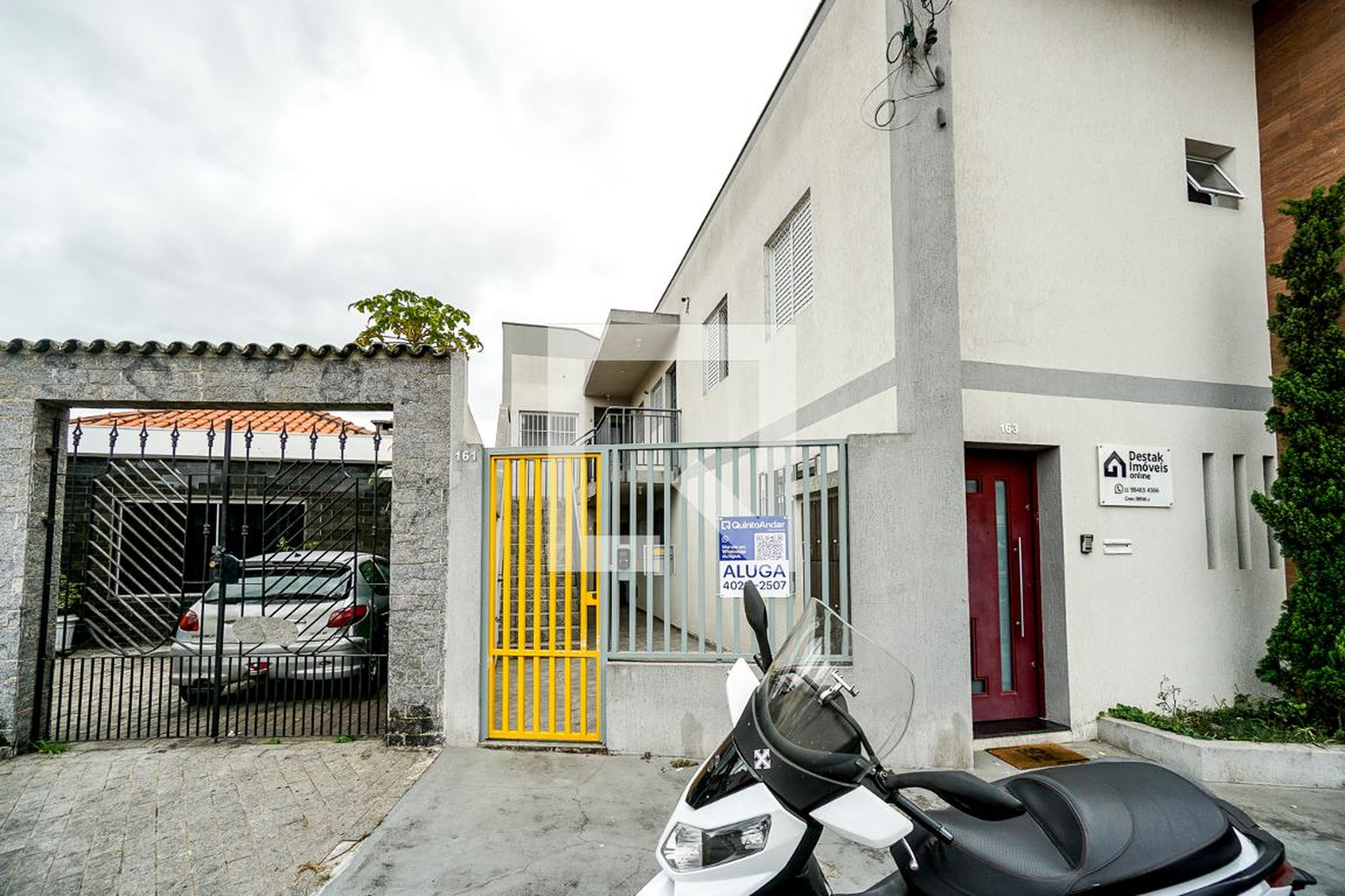 Fachada Condomínio em Rua Perucaba, 161