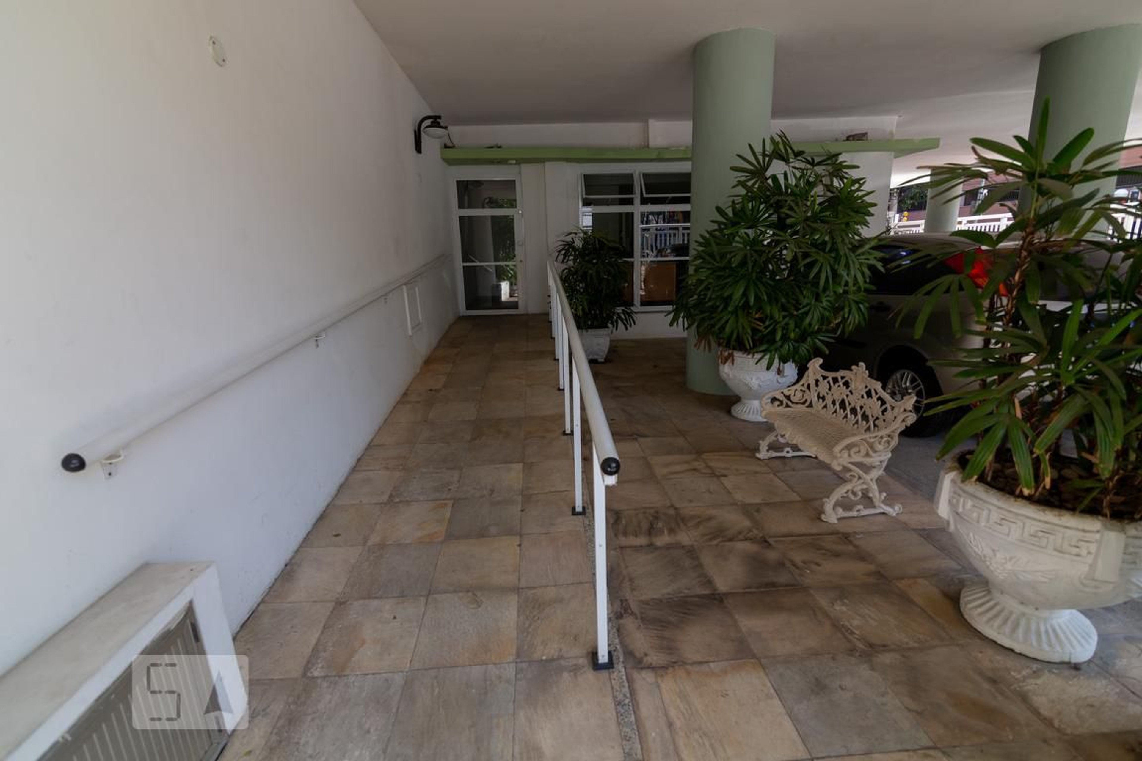 Hall de Entrada - Romeu Galo