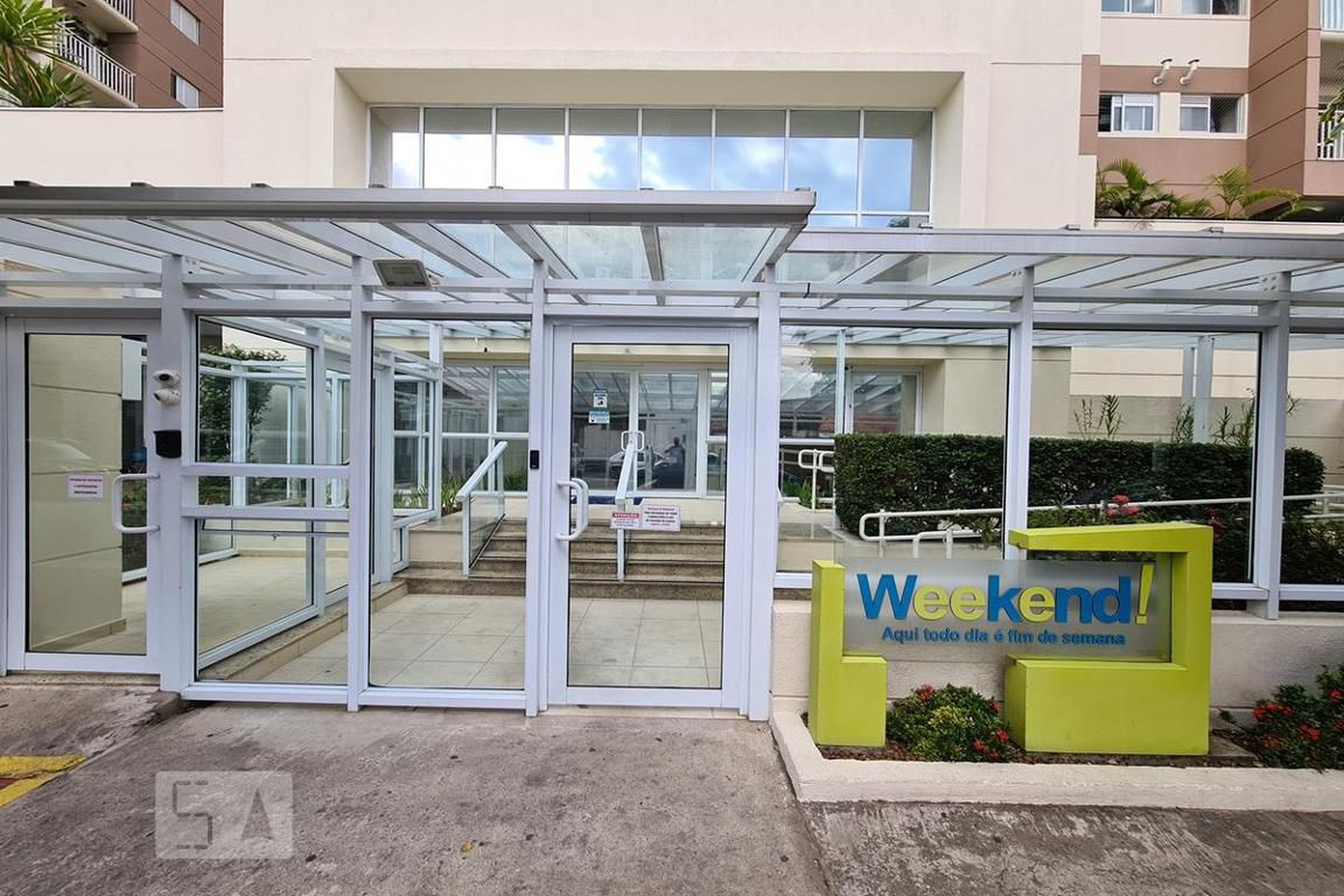 Fachada Condomínio em Rua Soldado Teodoro Francisco Ribeiro, 104