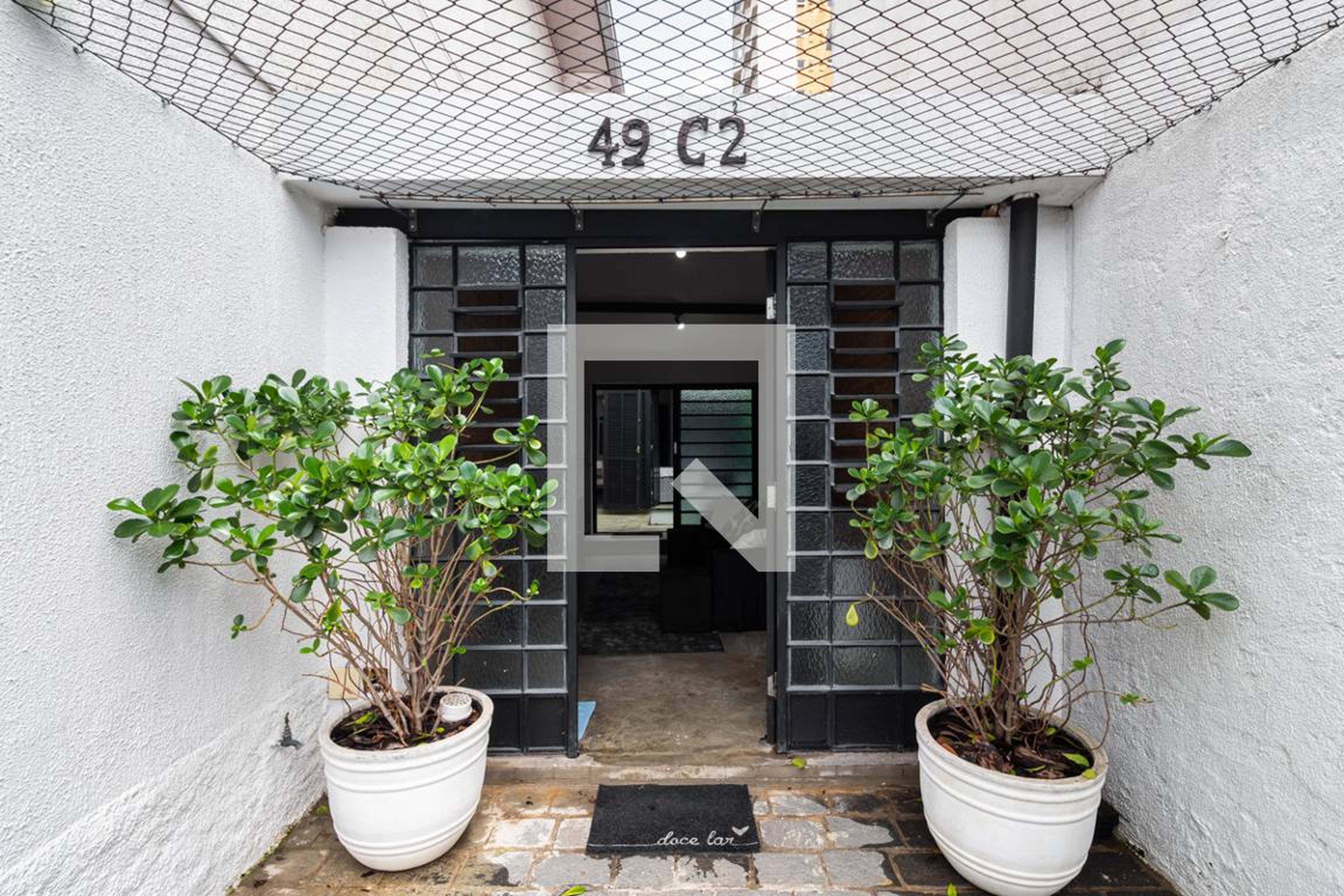 Fachada Condomínio em Rua Irundiara, 49