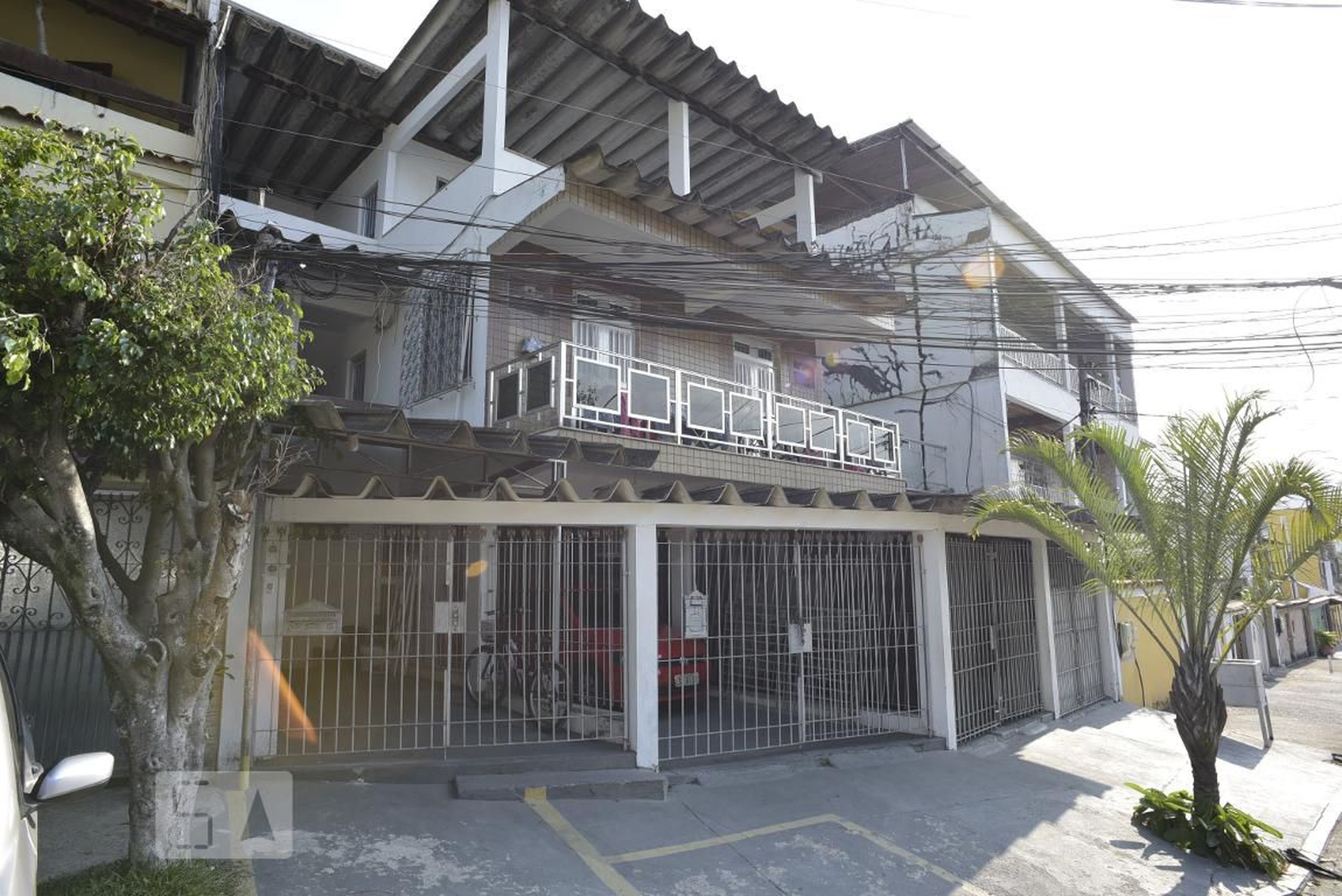 Fachada Condomínio em Rua Vale dos Ipês, 31