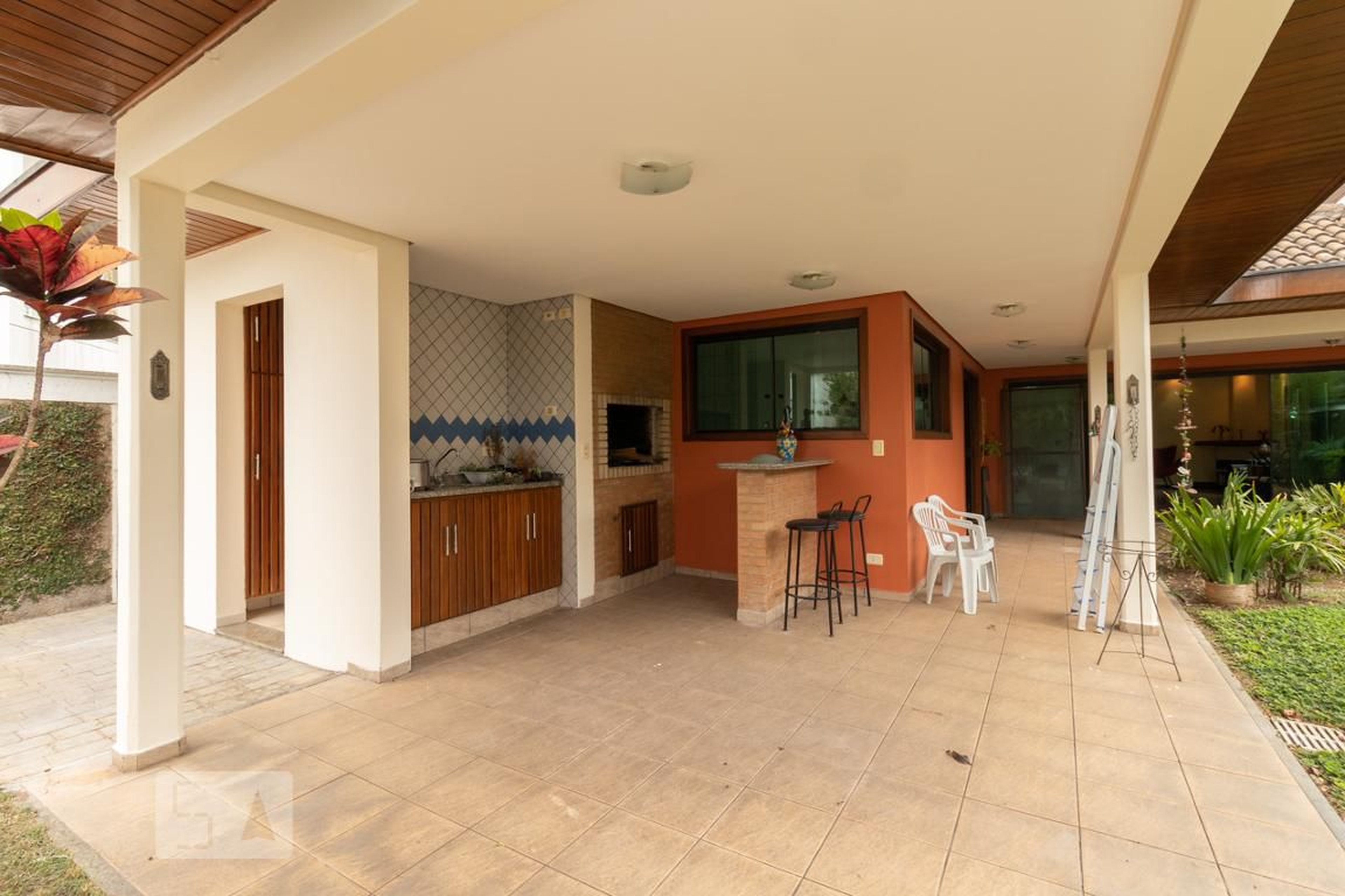 Churrasqueira - Jardim das Colinas