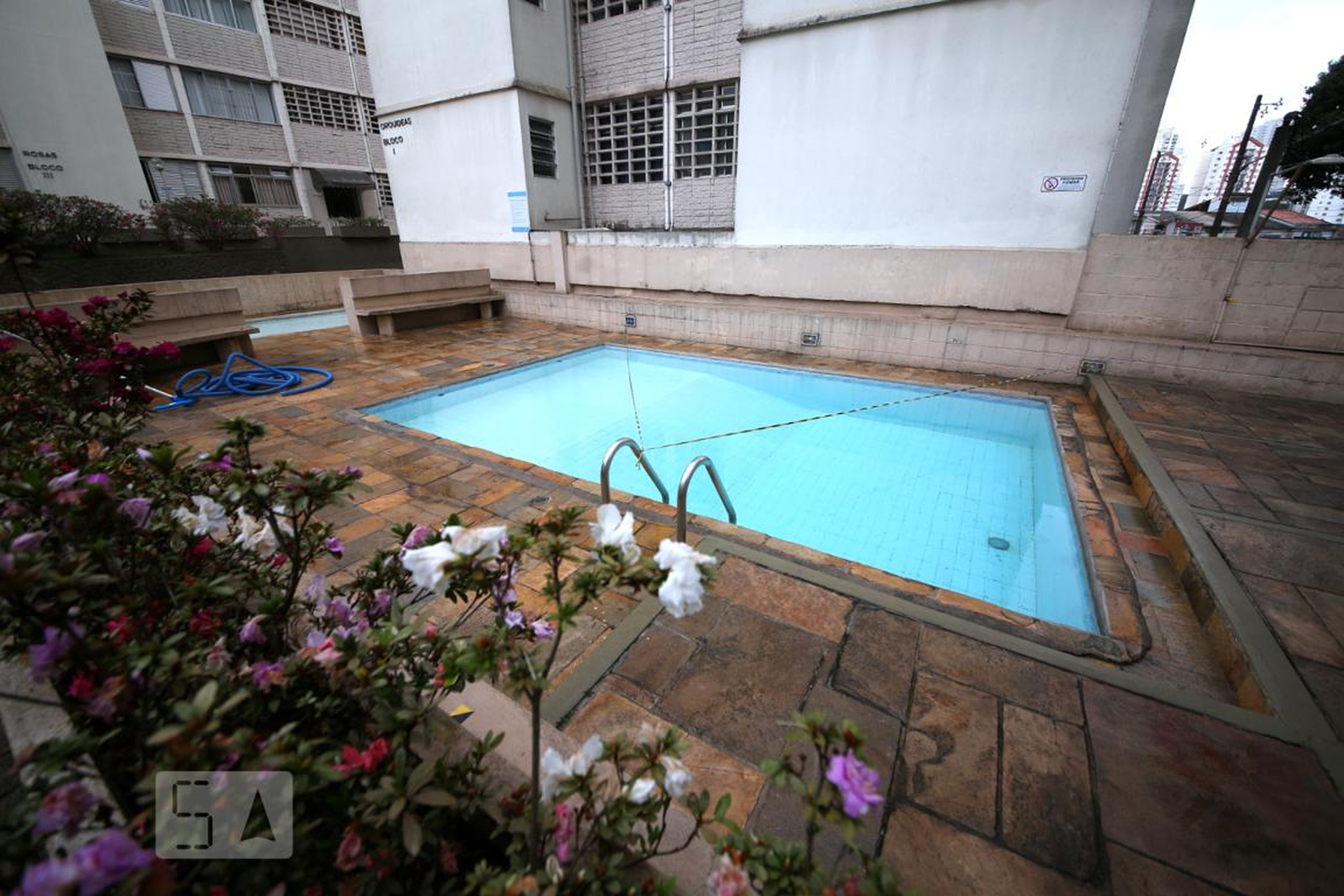 Piscina Adulto - Edifício Morada das Flores