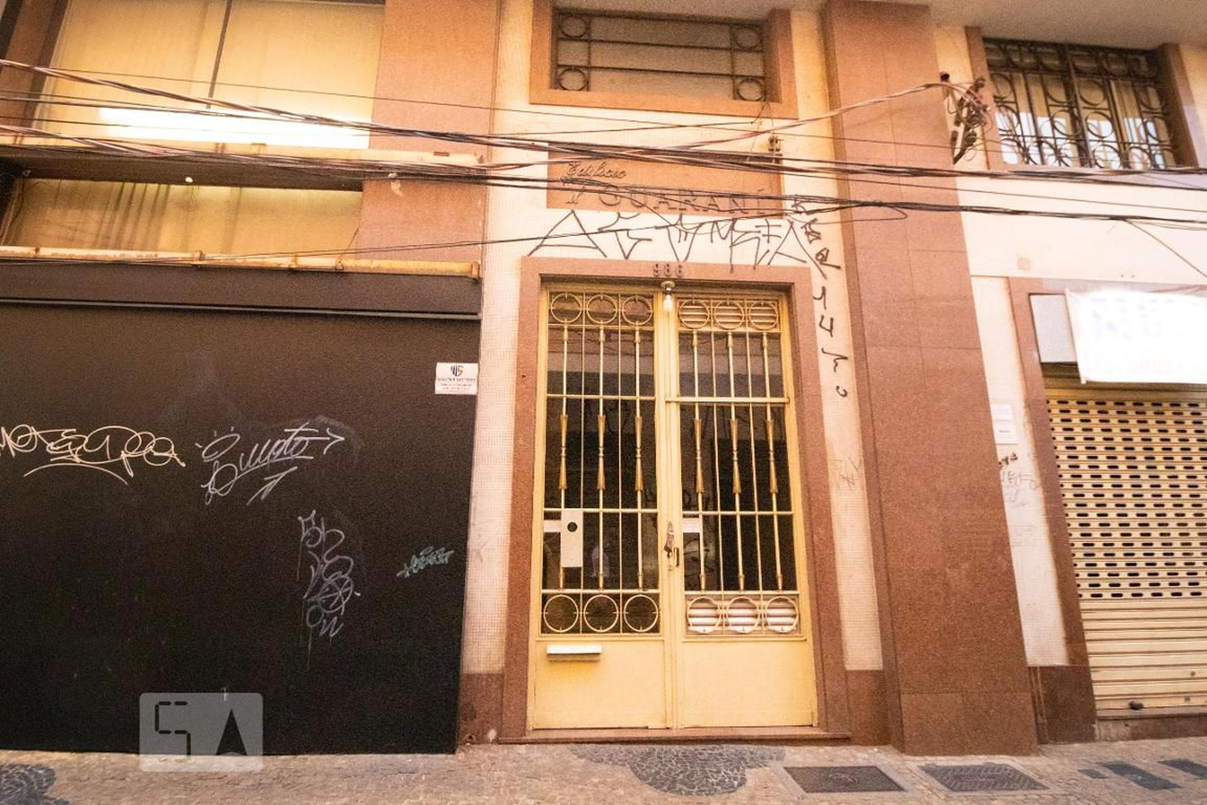 Fachada Condomínio em Rua Bernardino de Campos, 986