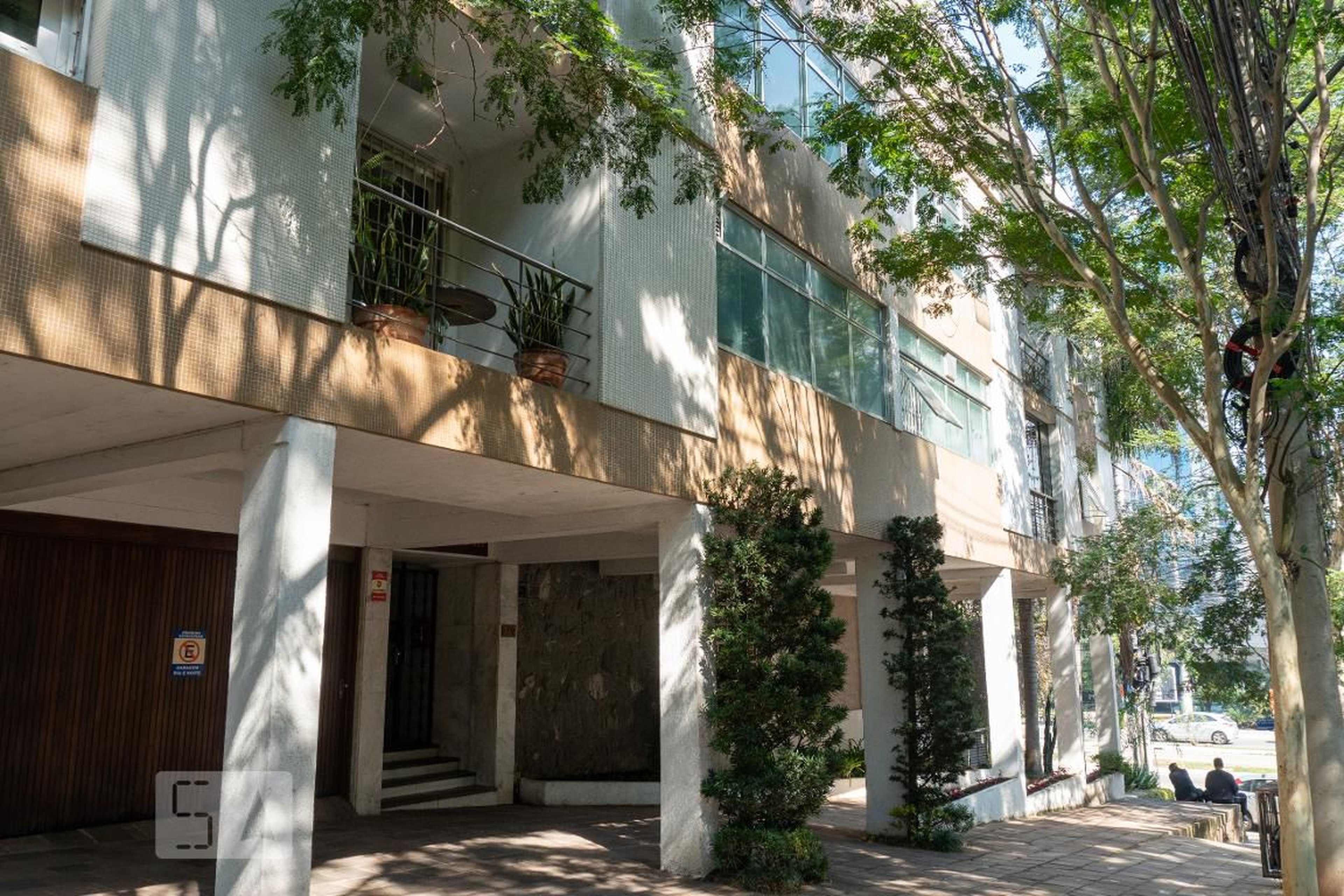 Fachada Condomínio Celeste III