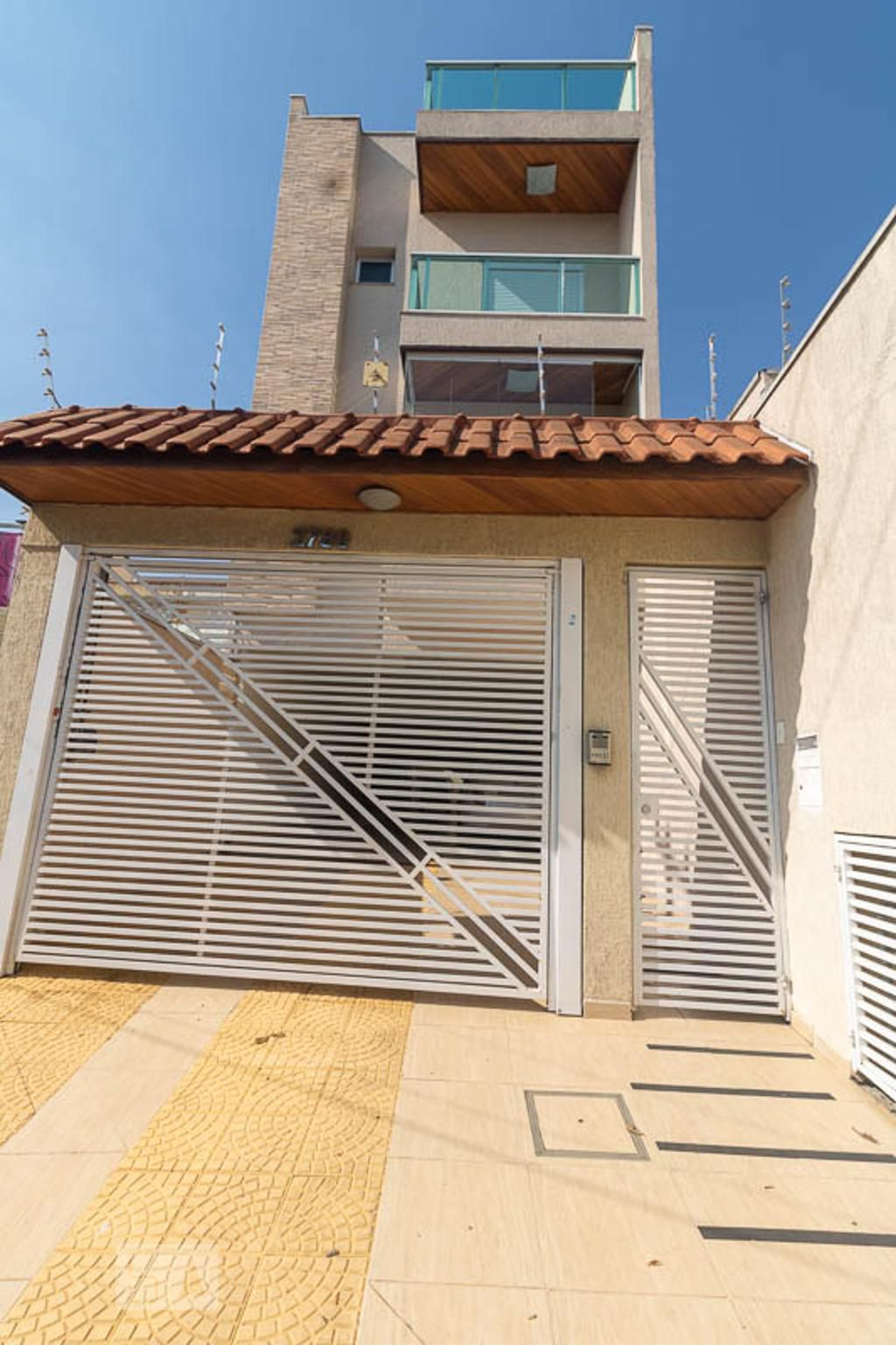 Fachada do Prédio Condomínio em Rua das Figueiras, 2780