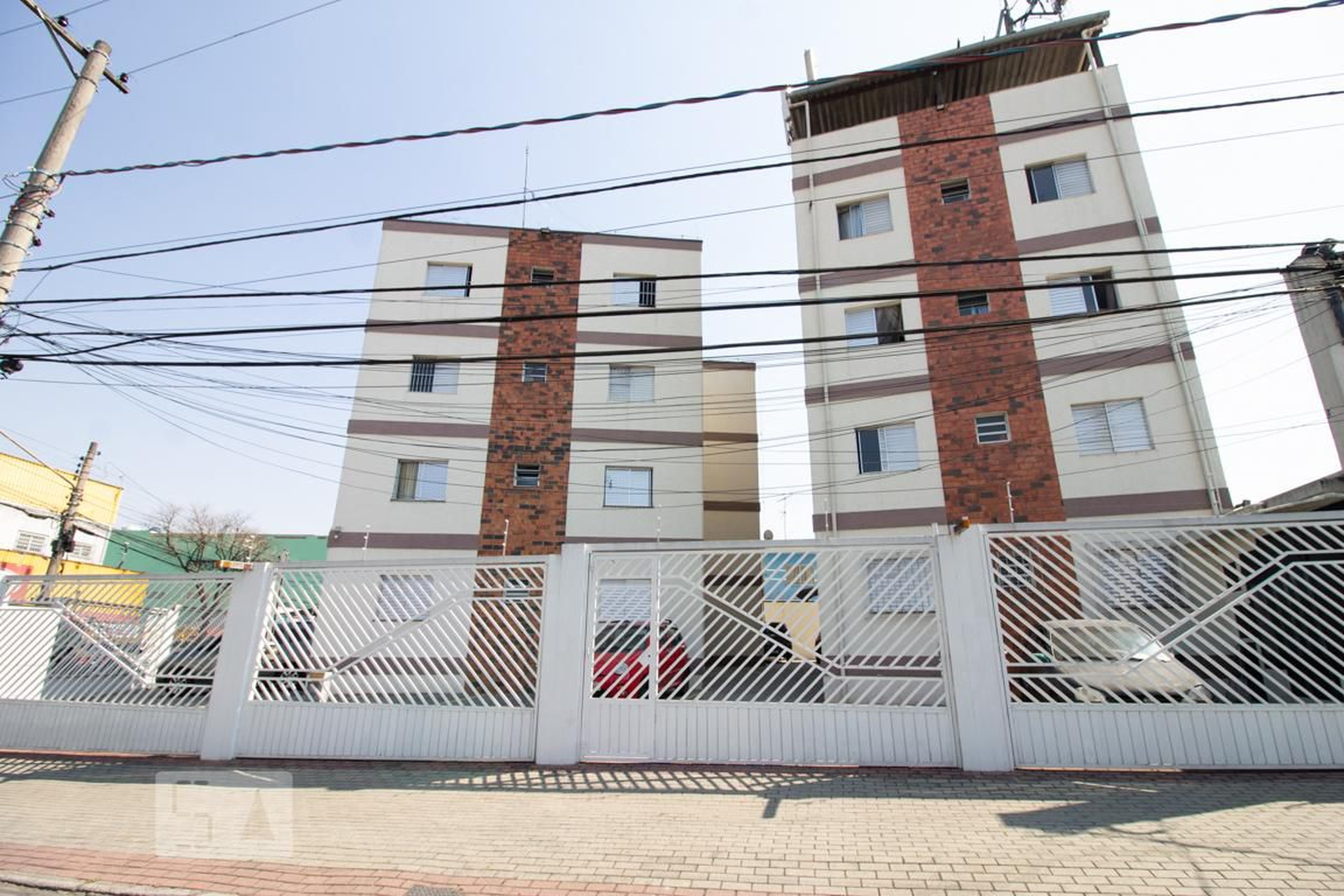 Fachada do Condomínio Condomínio Graziela