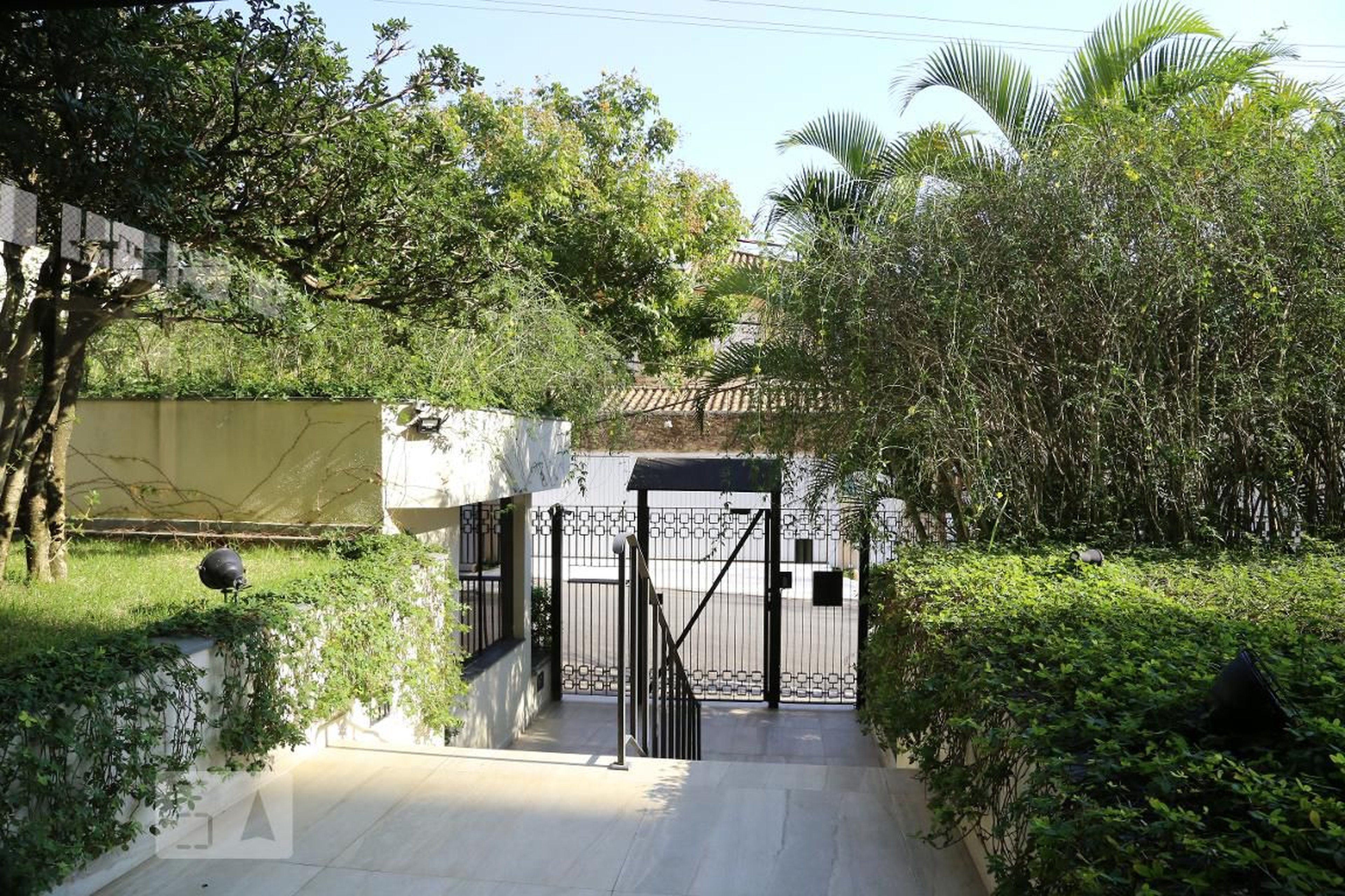 Entrada - Edifício Terezinha Briquet