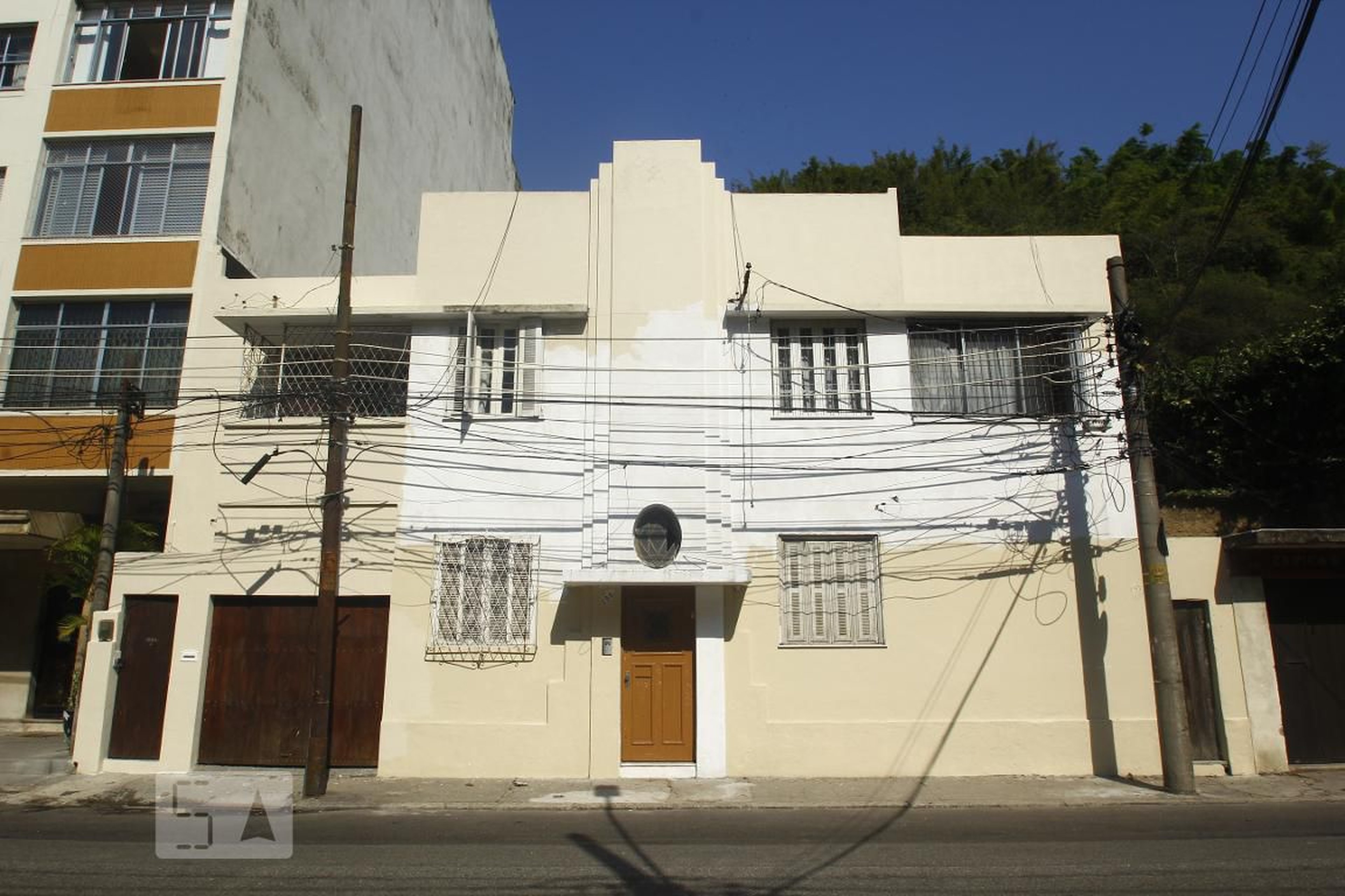 Fachada do Prédio Condomínio em Rua General Polidoro, 195