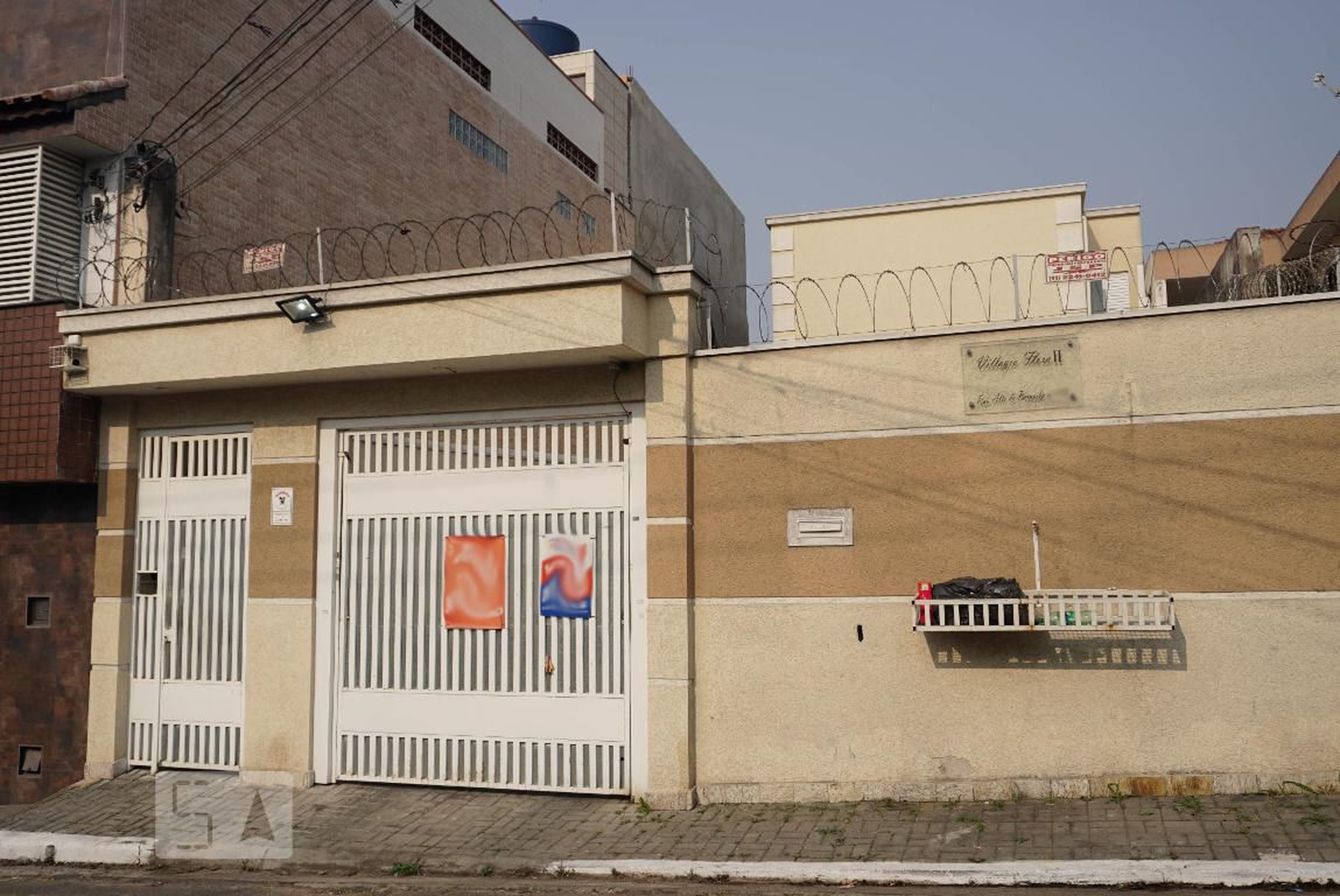 Fachada do Condomínio Condomínio em Rua Alto do Parnaíba, 113