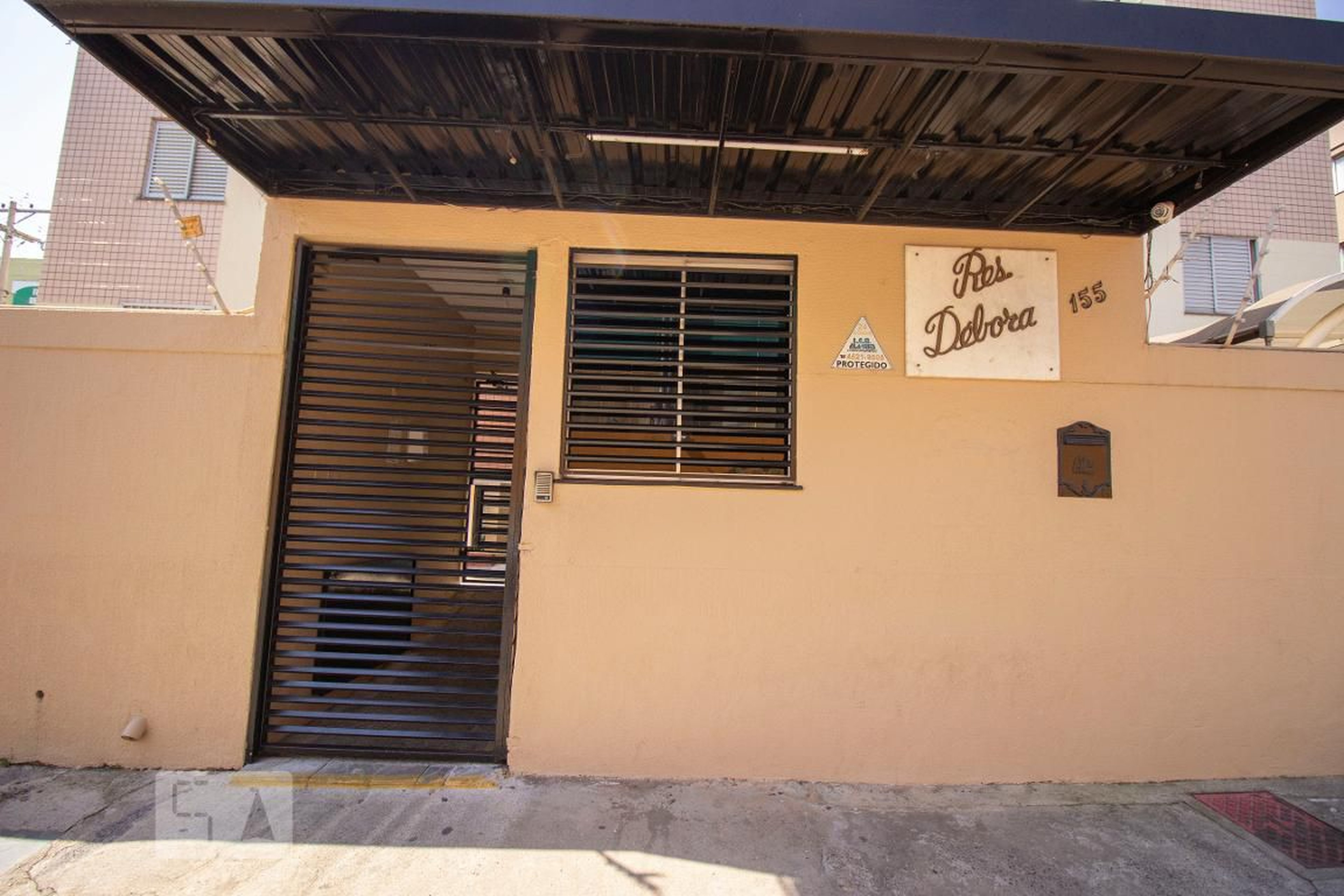 Fachada do Condomínio Residencial Debora