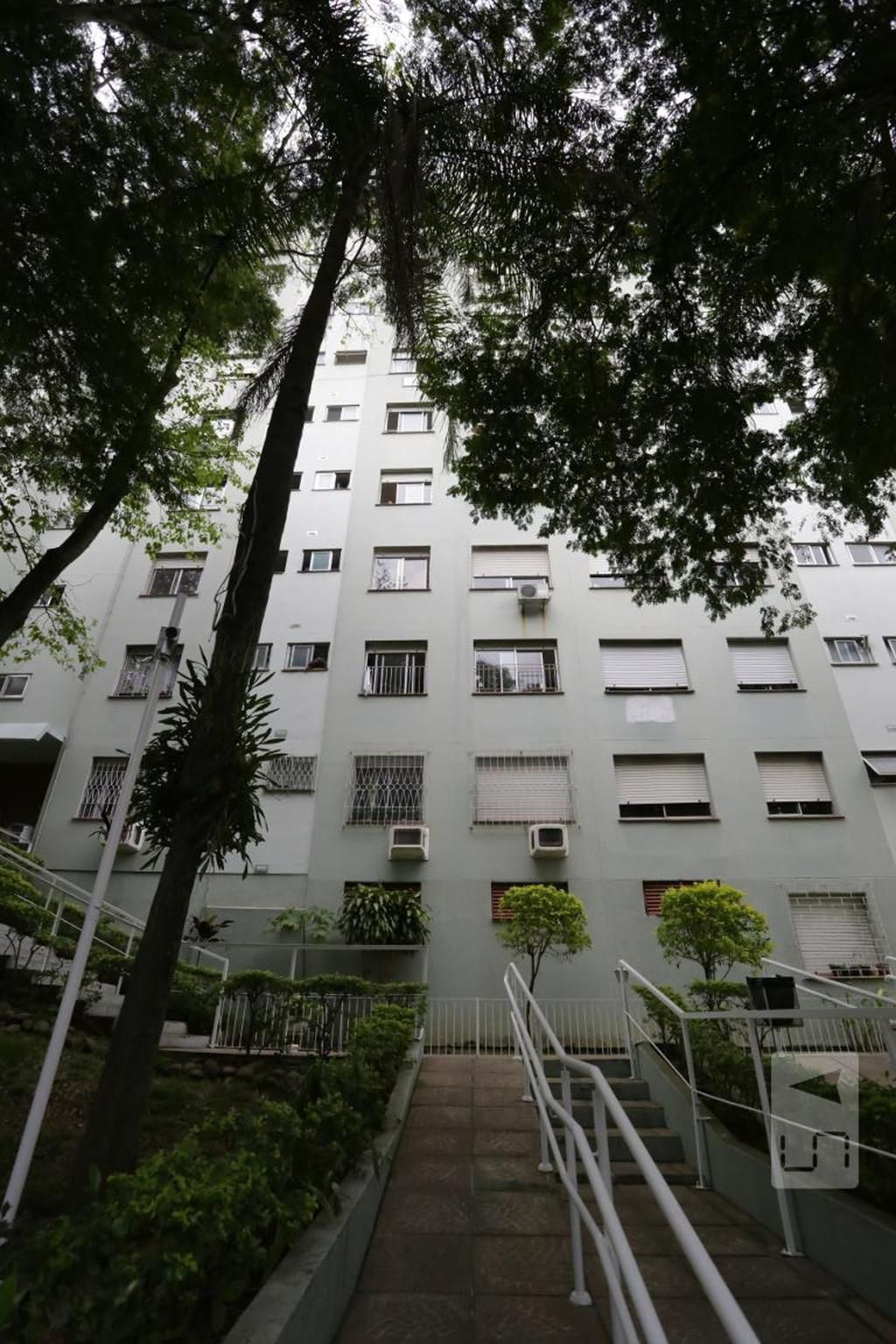 Fachada Edifício Jardim dos Jacarandás III