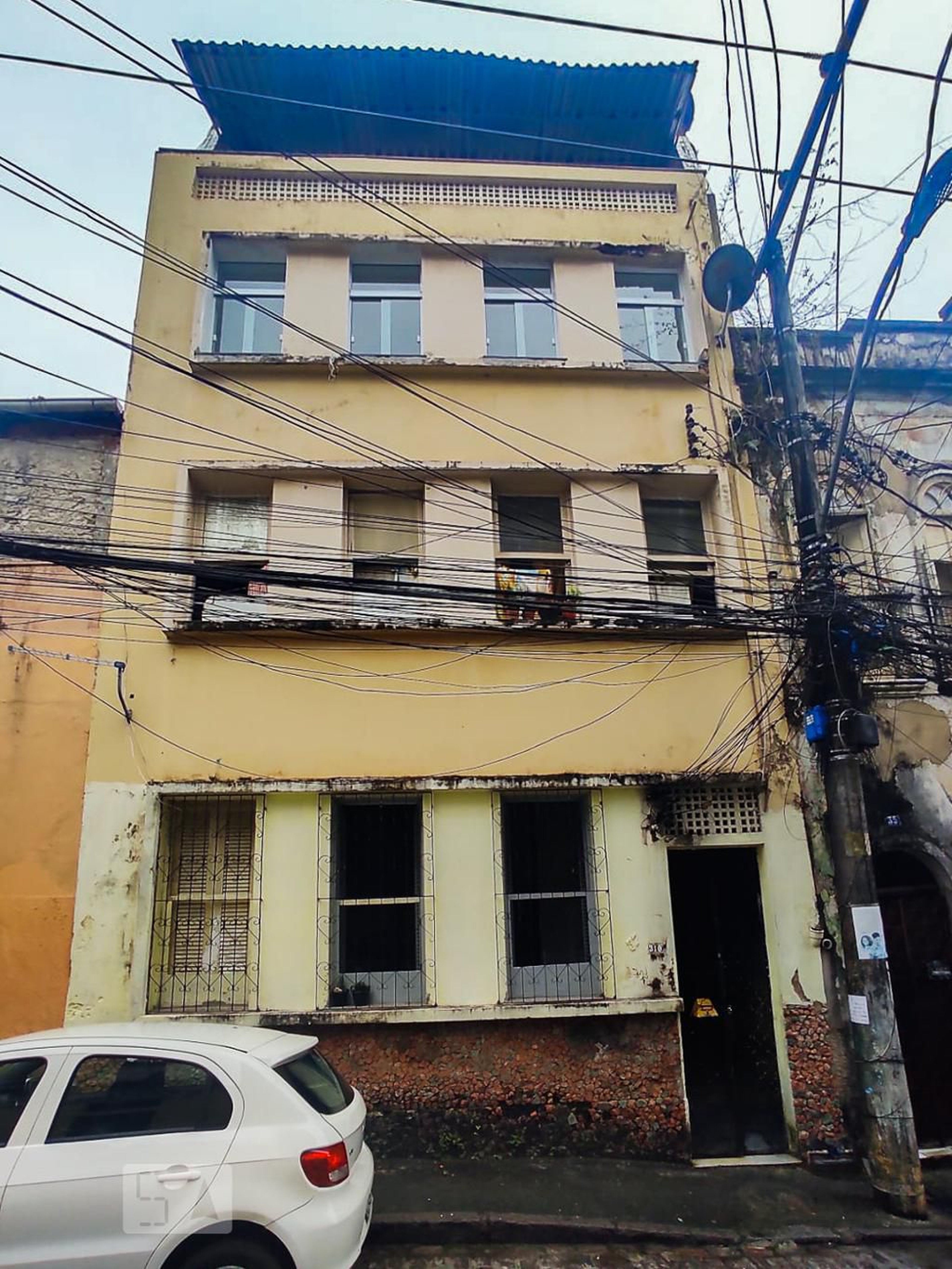 Fachada Condomínio em Rua do Sodré, 310