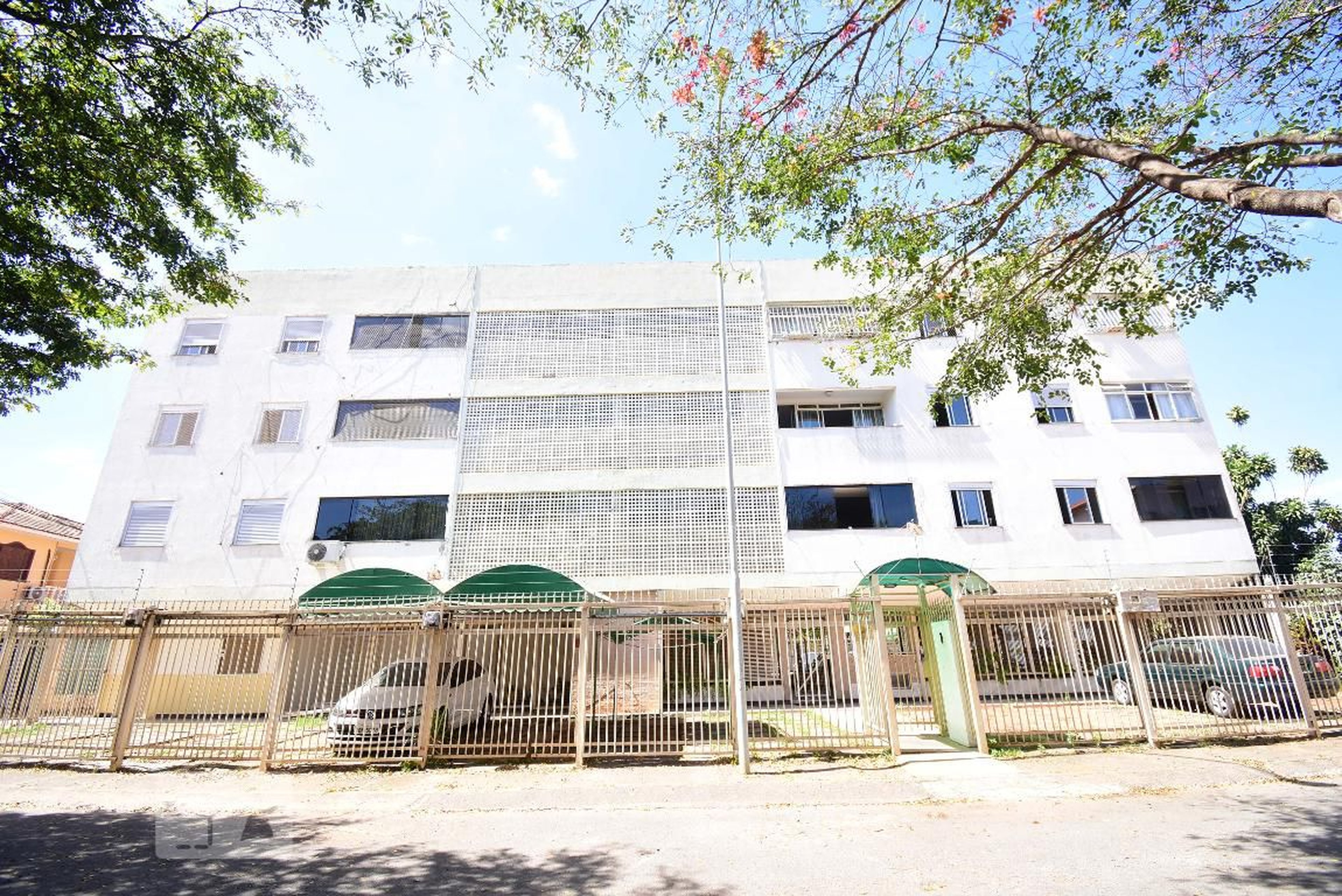 Fachada Condomínio em Qi 10,  Bloco G