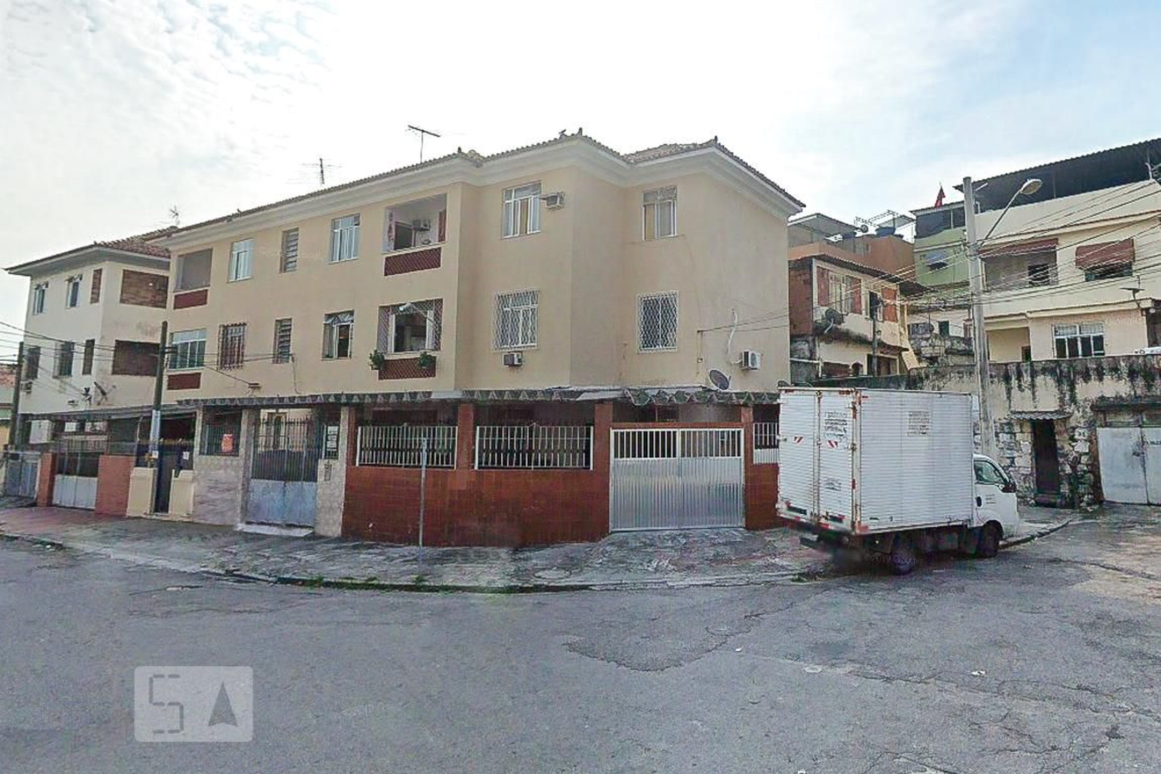 Fachada do Prédio Condomínio em Rua Engenheiro Luiz de Medeiros, 31