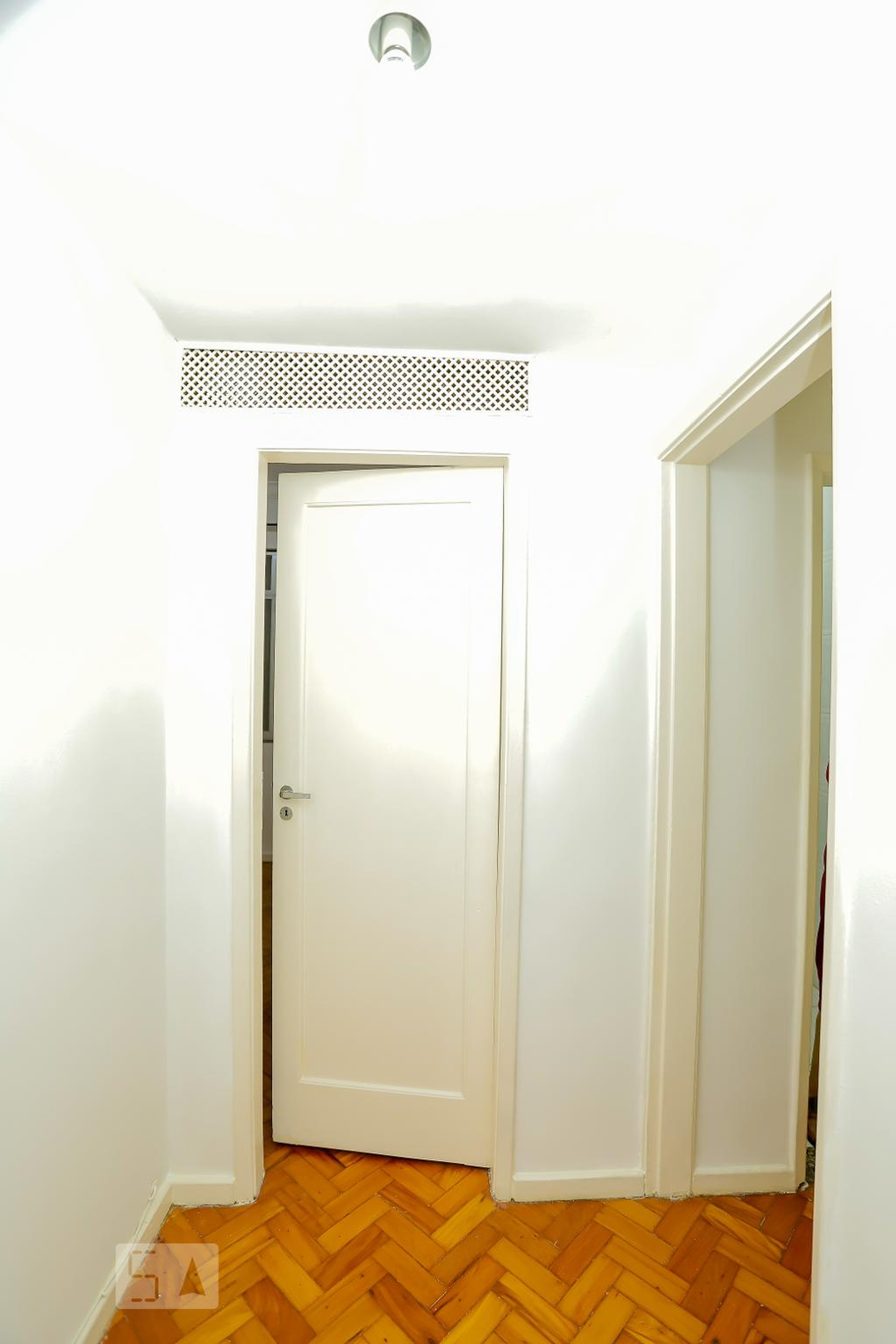 Hall - Maximiano