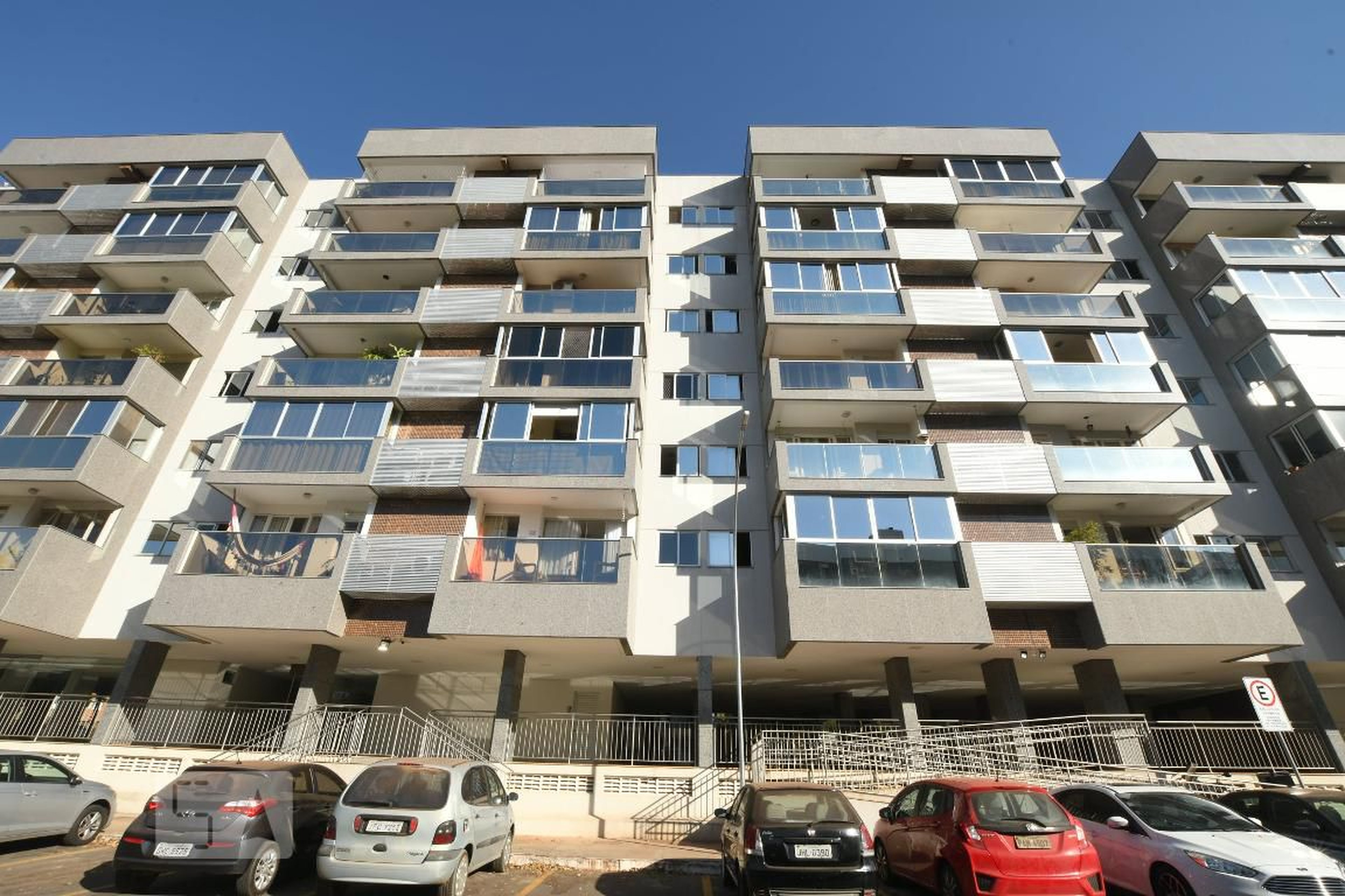 Fachada Condomínio em Sqn 210 Bloco H, Bloco H