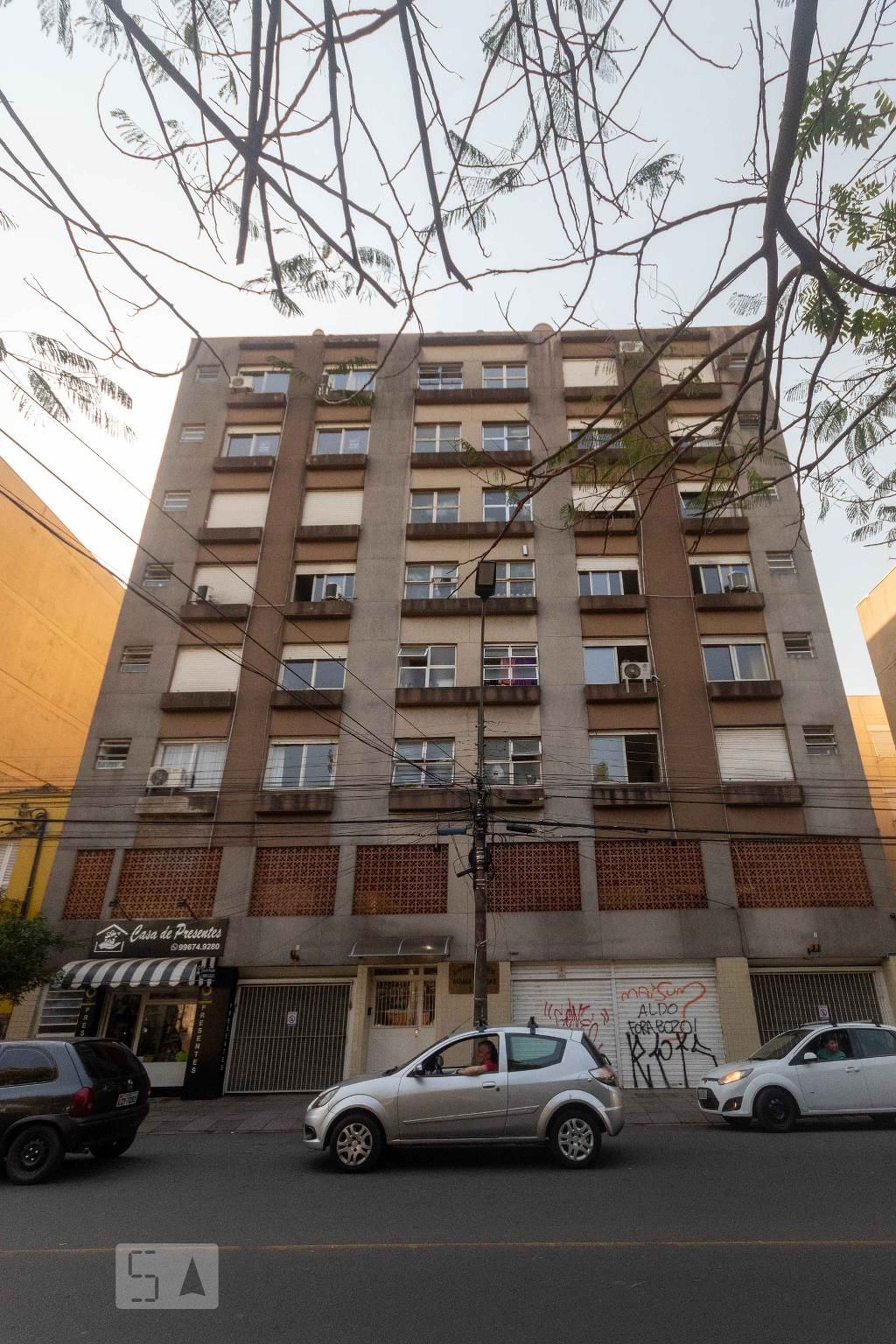 Fachada do Condomínio Edifício Águas Claras