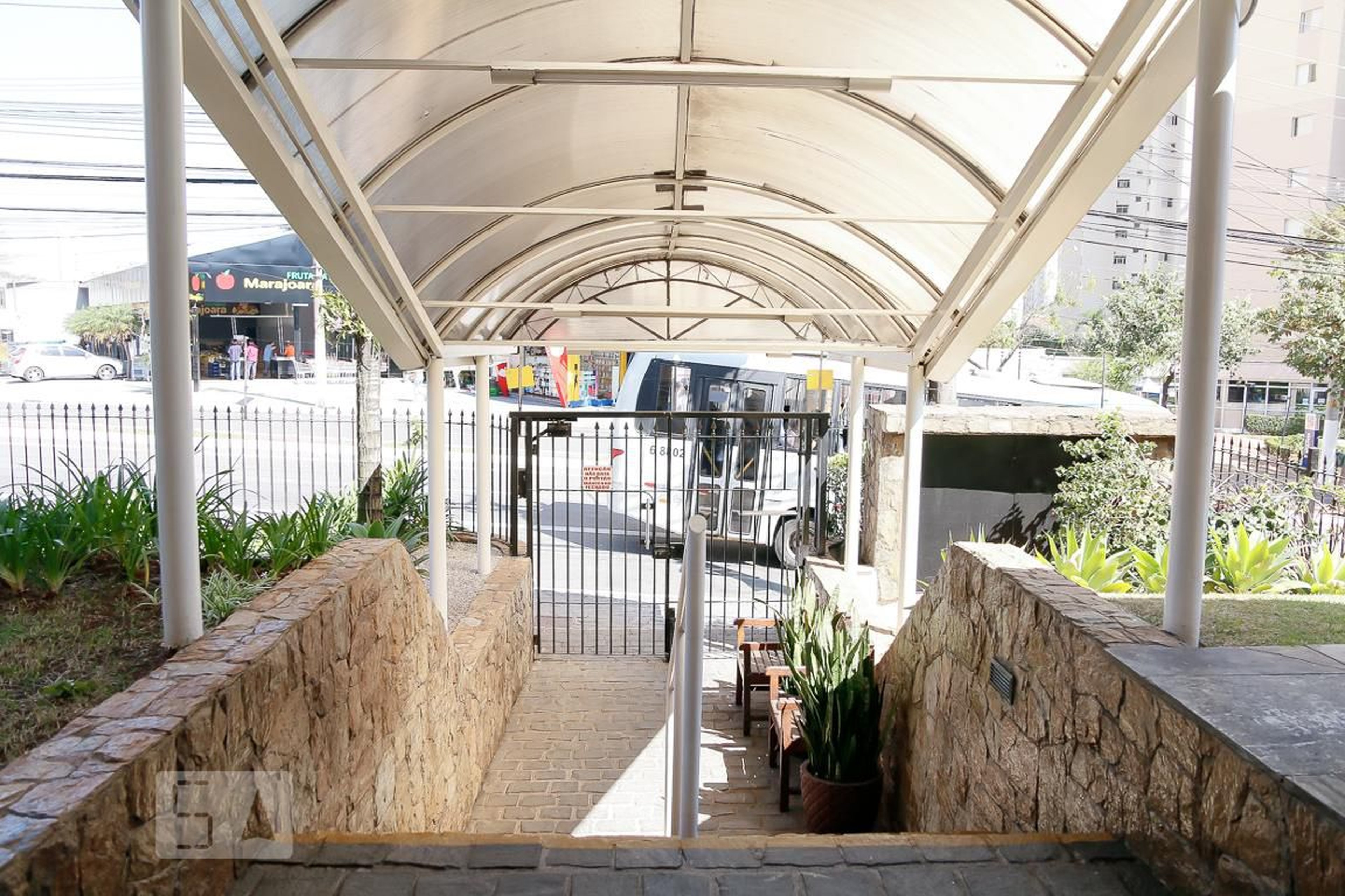 Entrada - de Sabará