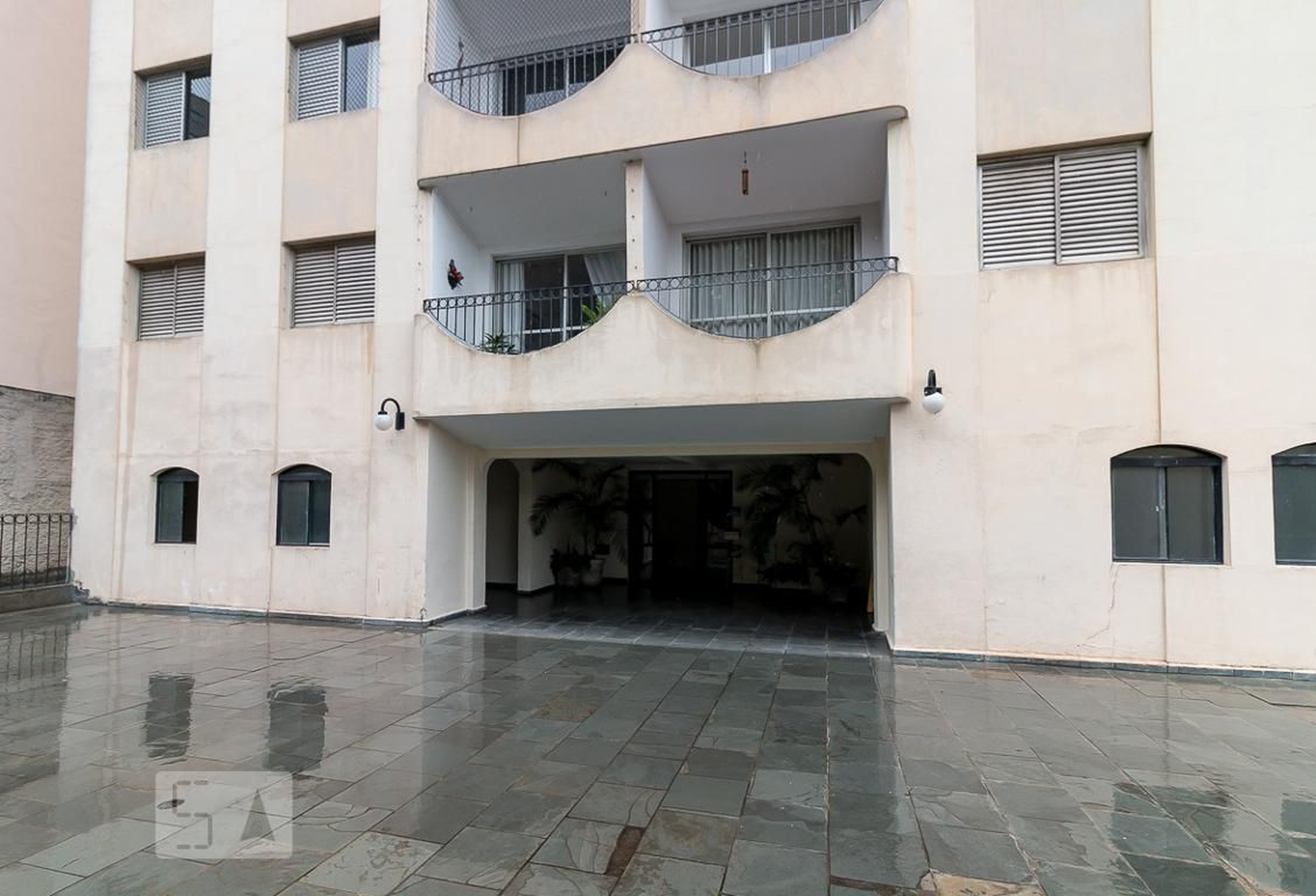 Entrada do prédio - Edifício Felipe