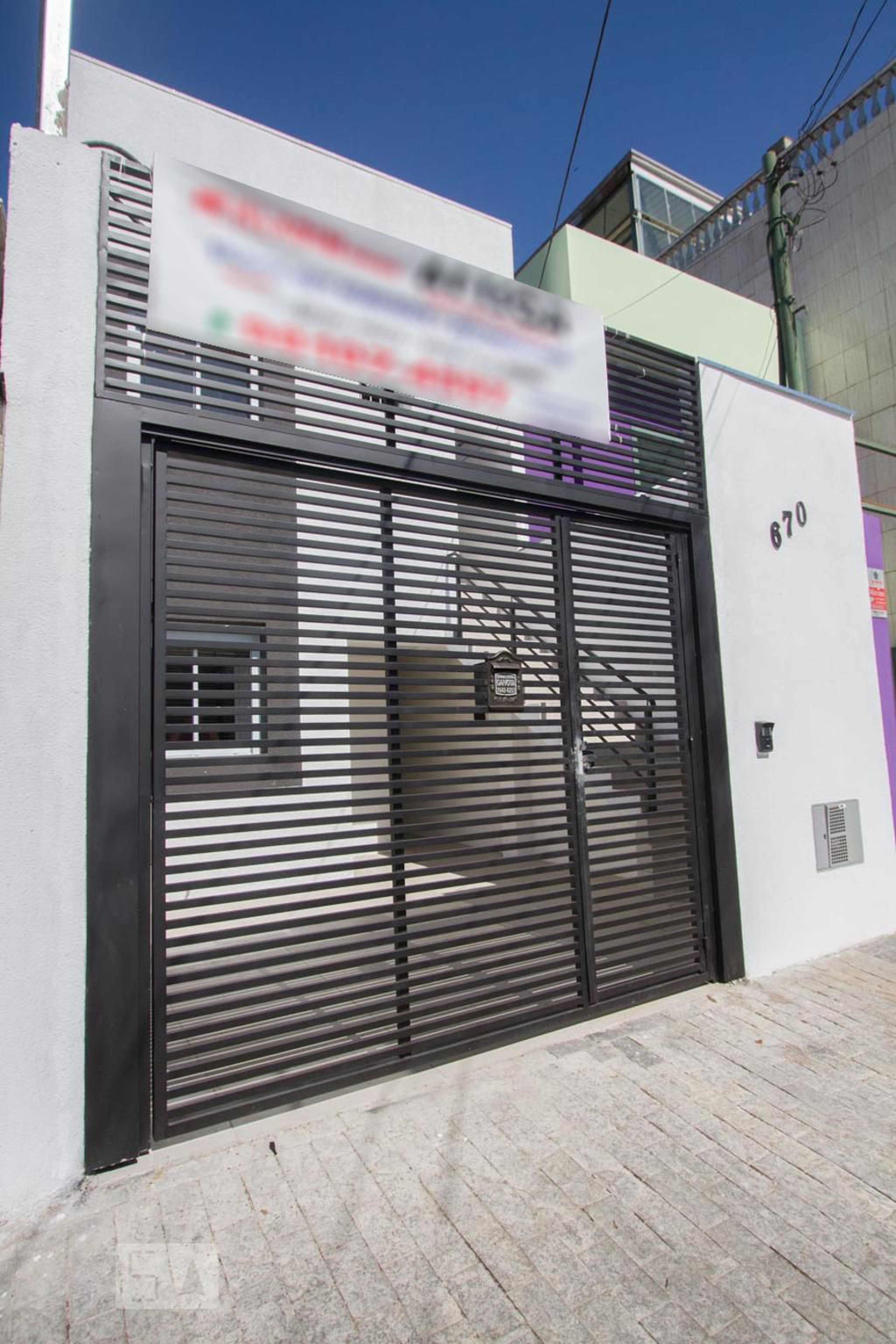 Fachada Condomínio em Rua Tamoios, 670