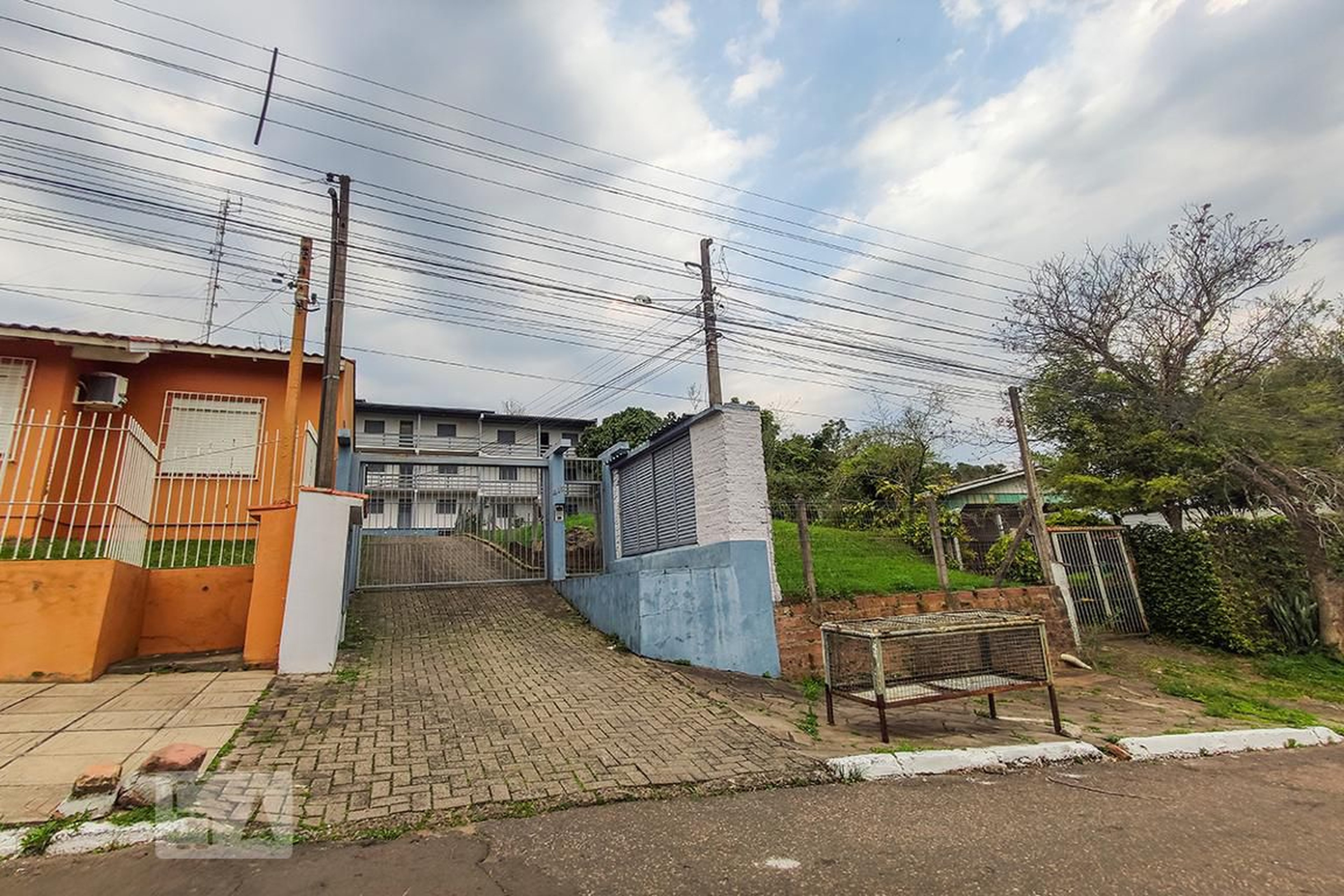 Fachada do Condomínio Condomínio em Rua Manoel Hermógenes de Melo, 213