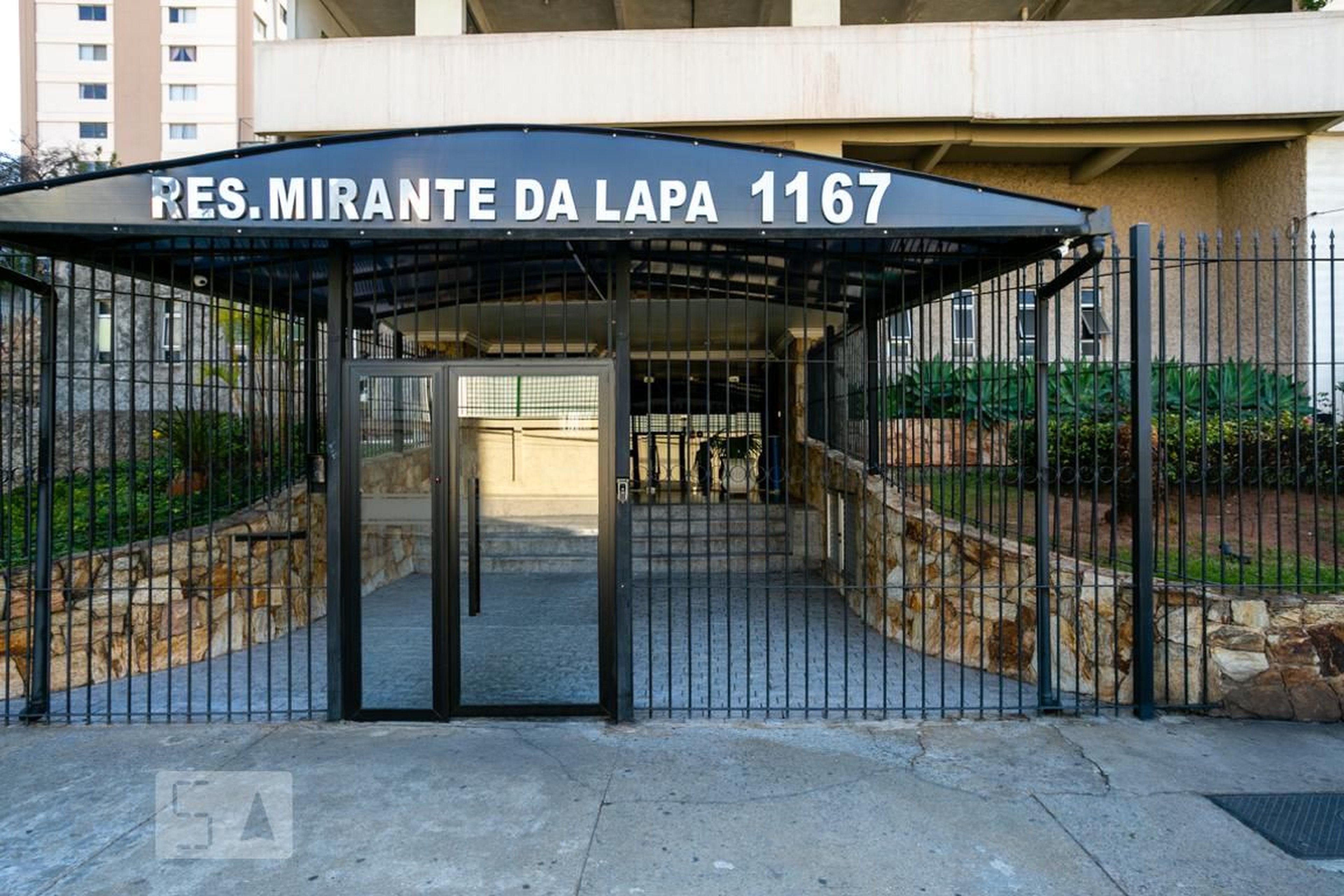 Fachada do condomínio Condomínio Conjunto Residencial Mirante Lapa