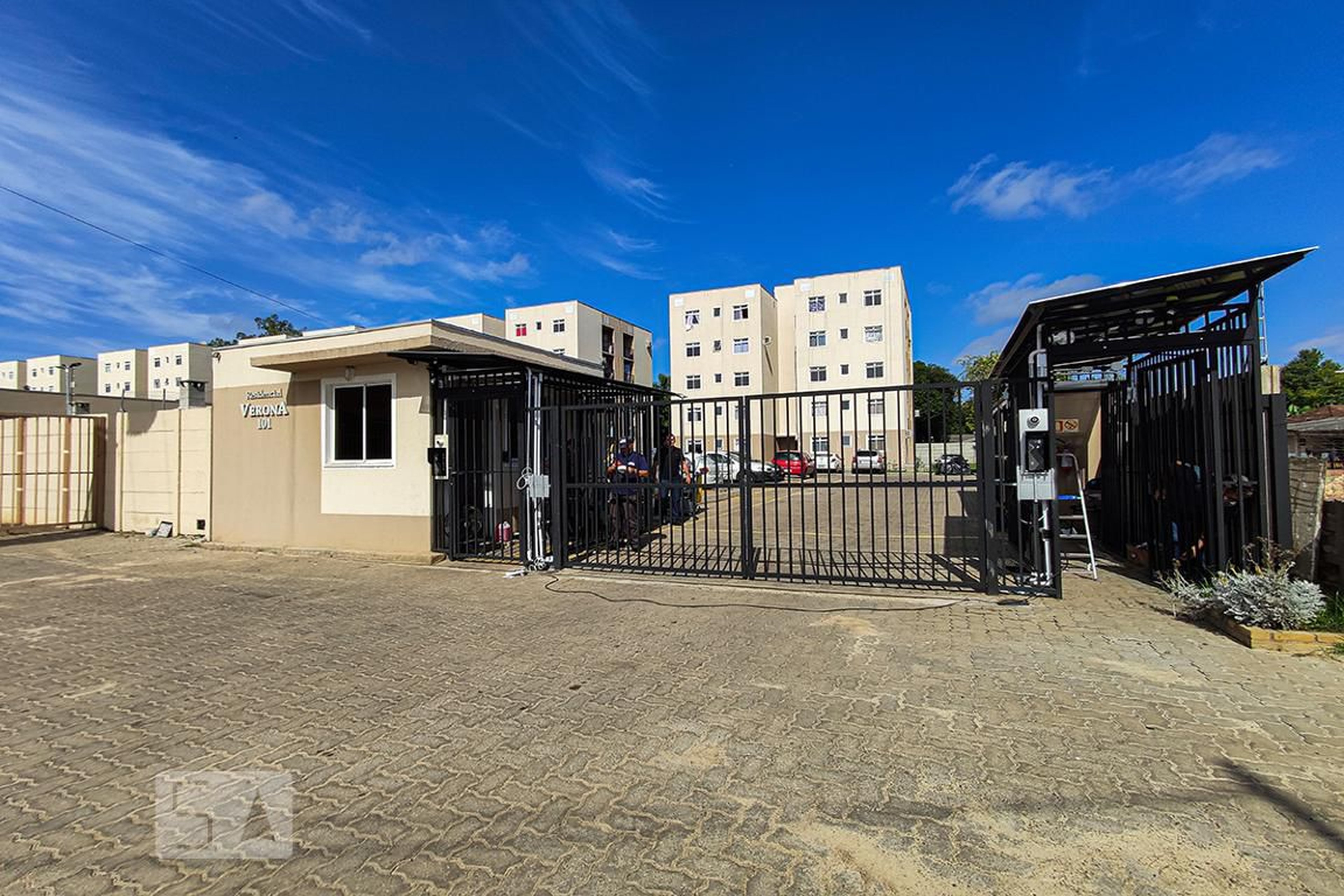 Fachada do Condomínio Condomínio em Rua Pontes de Miranda, 100