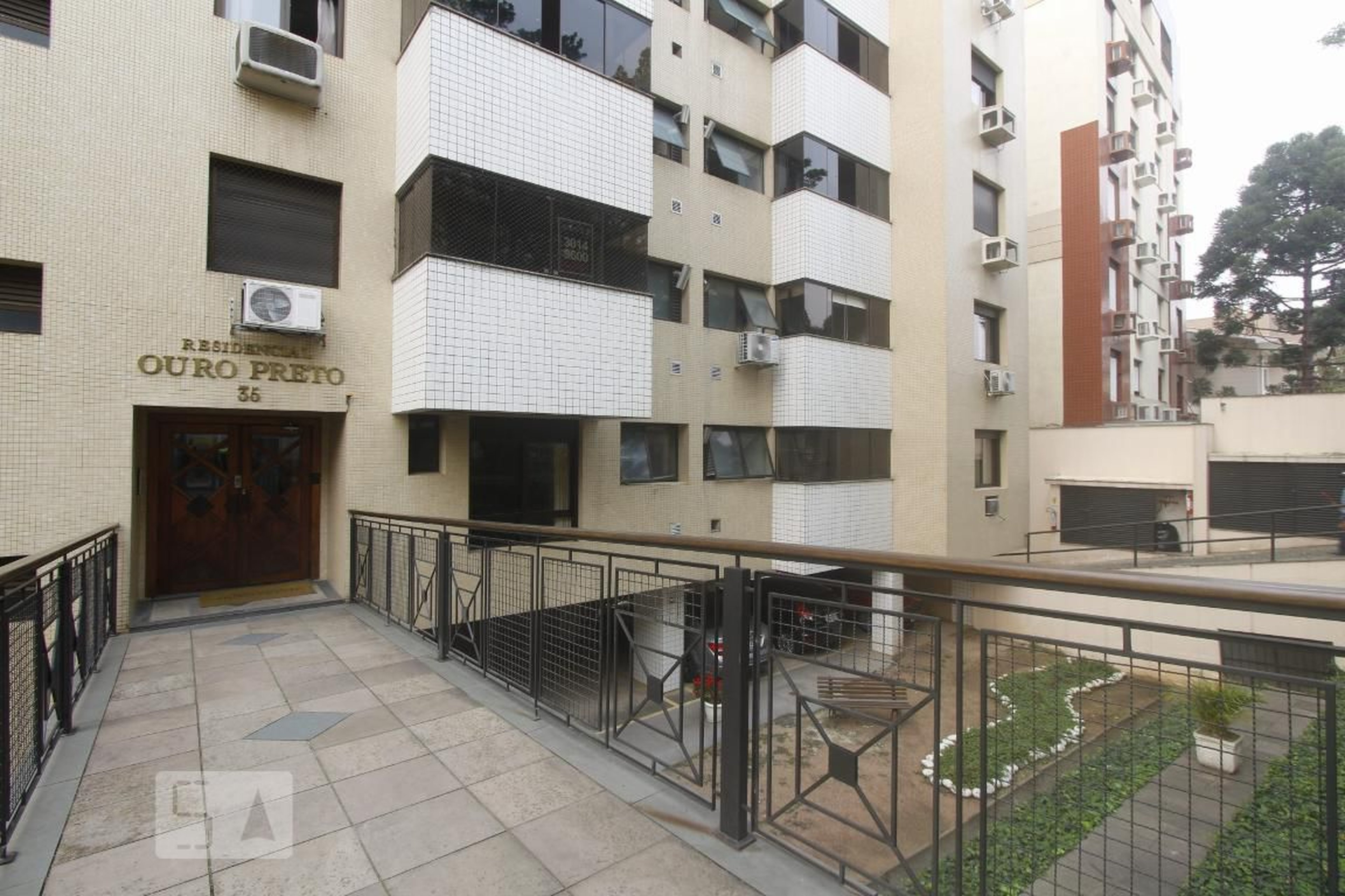 AREA COMUM - Ouro Preto