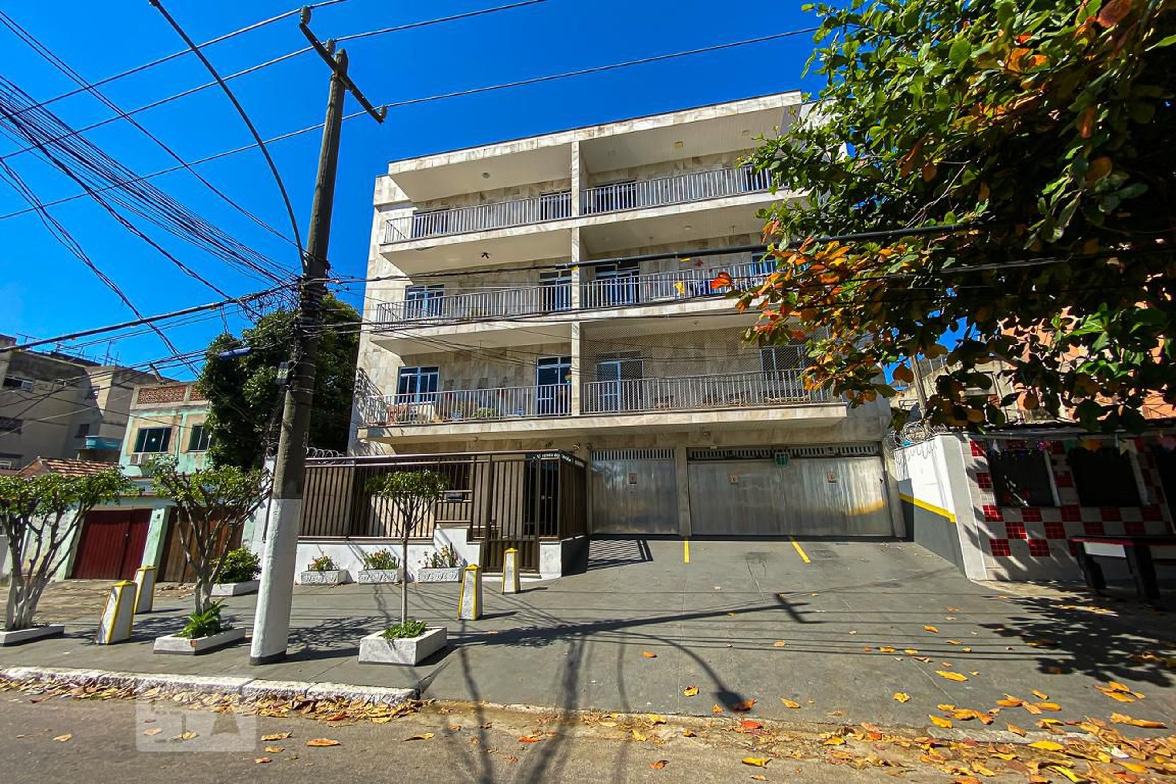 Fachada Condomínio em Rua Barão de Melgaço, 1097