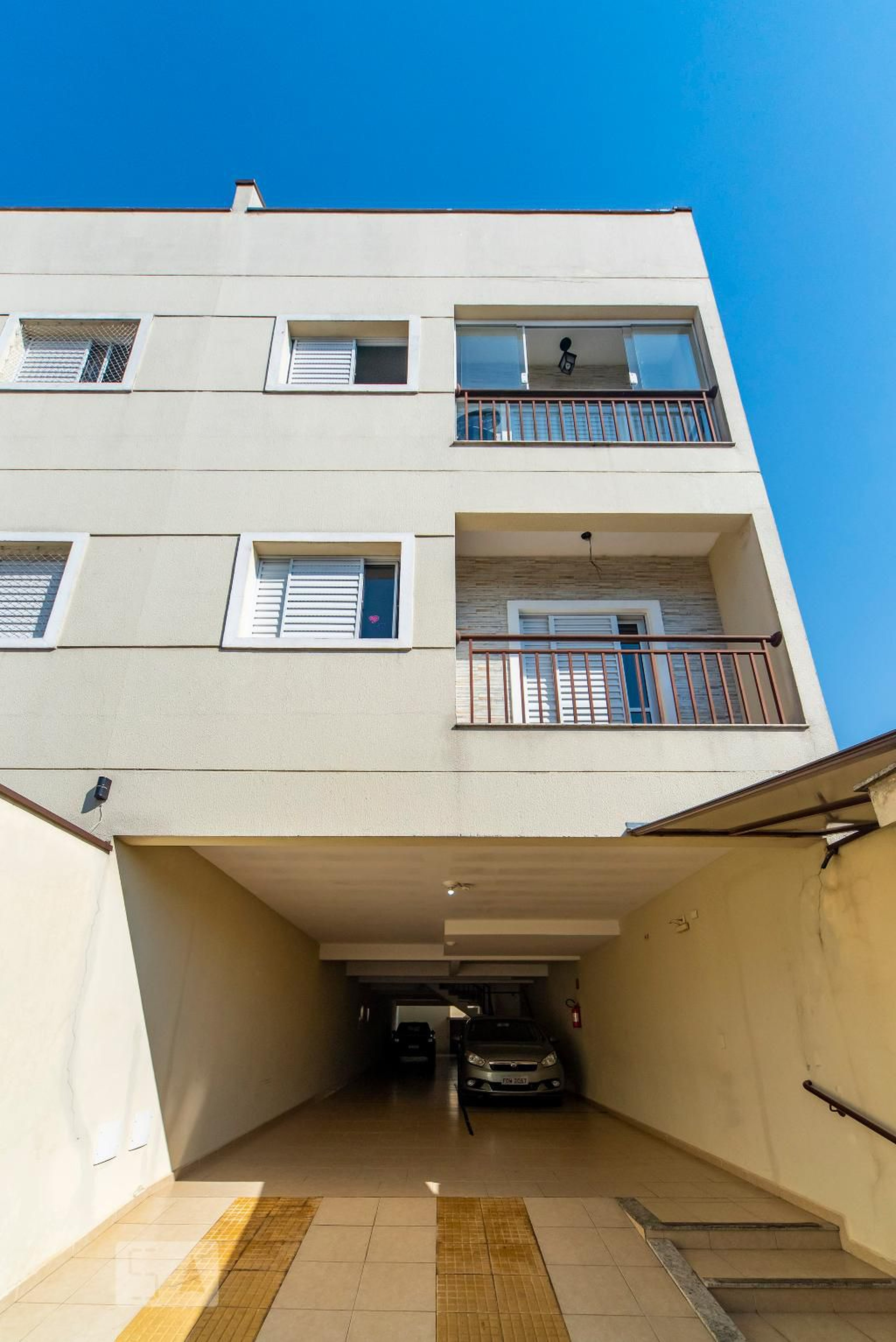 Fachada Condomínio em Rua Buenos Aíres, 29