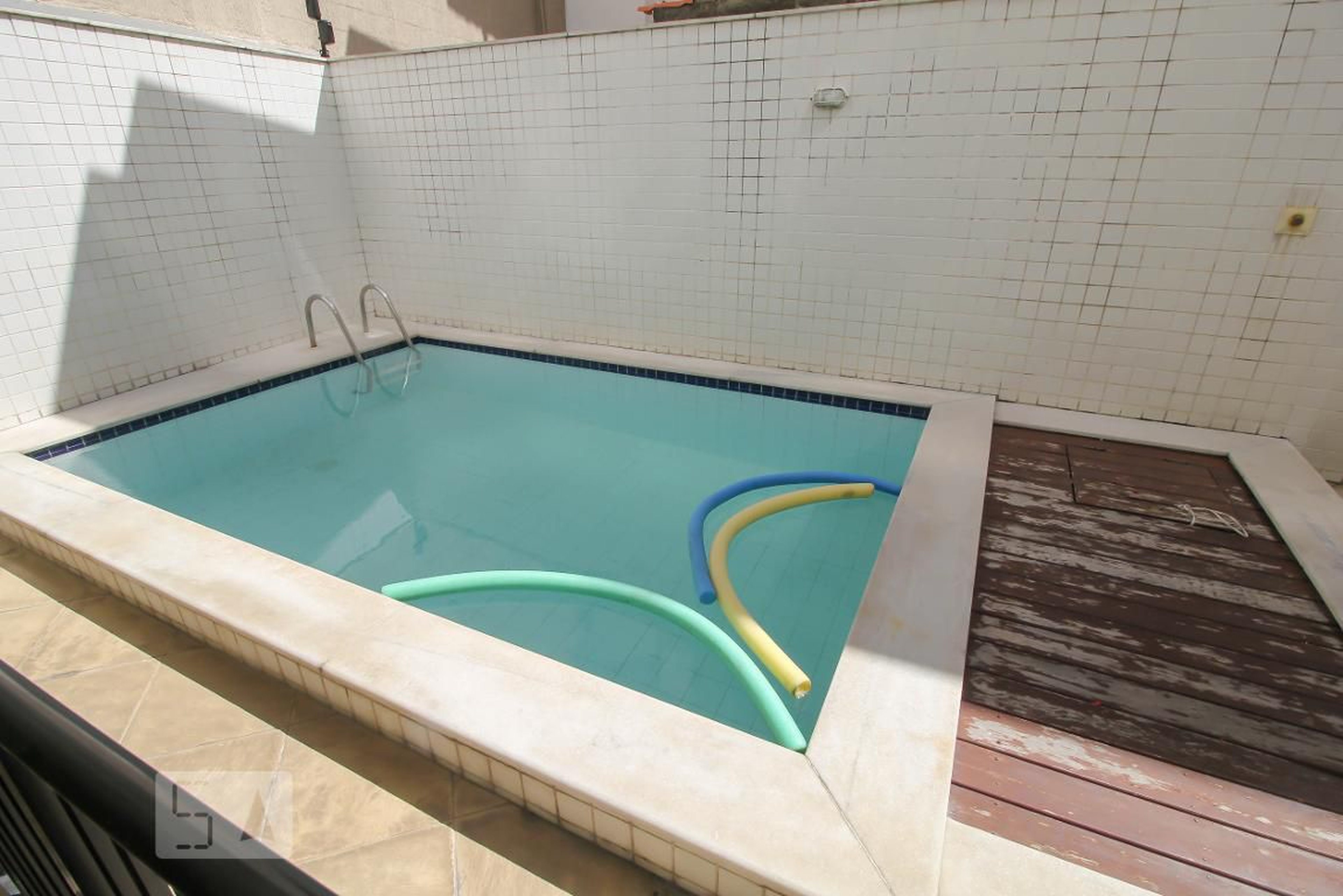 Piscina - Residencial Quintela