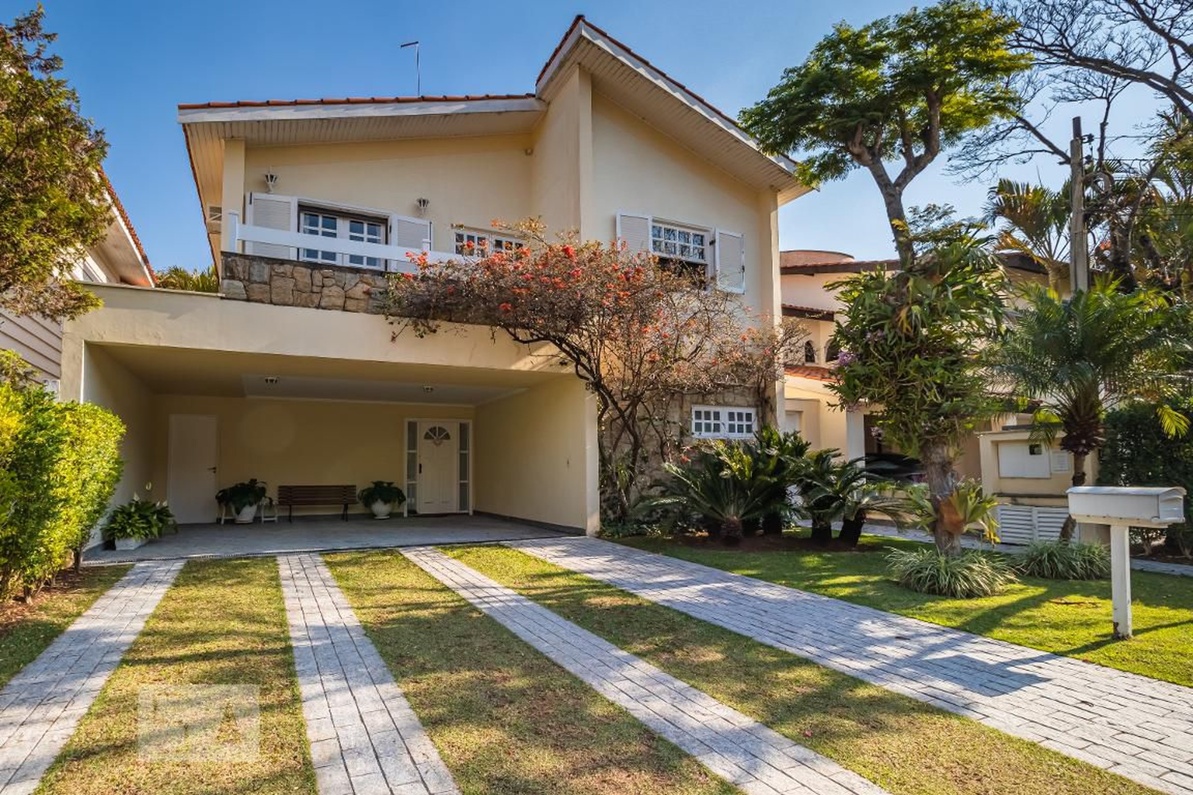 Fachada Condomínio Alphaville Residencial 9