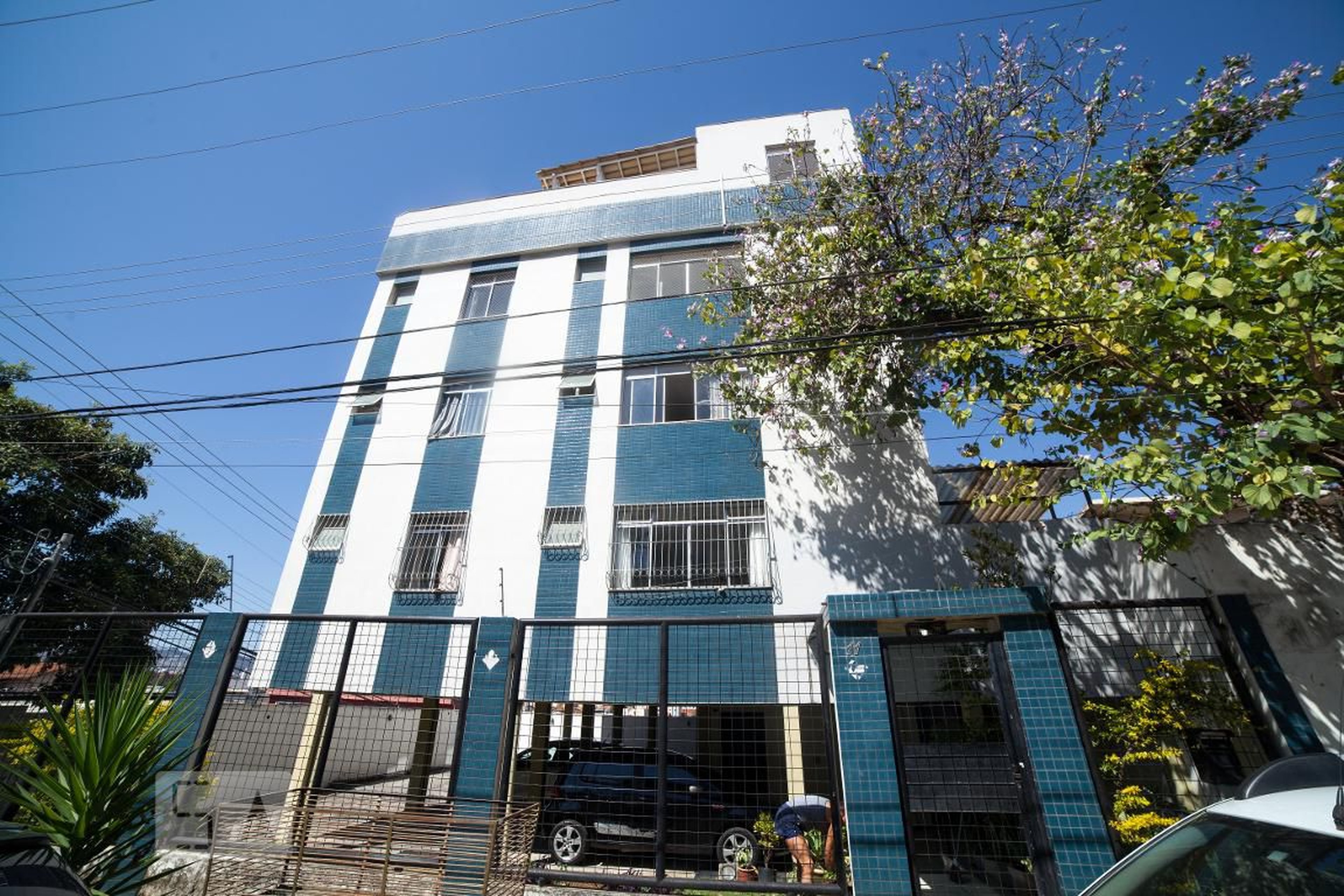 Fachada Condomínio em Rua Gonçalves de Melo, 11