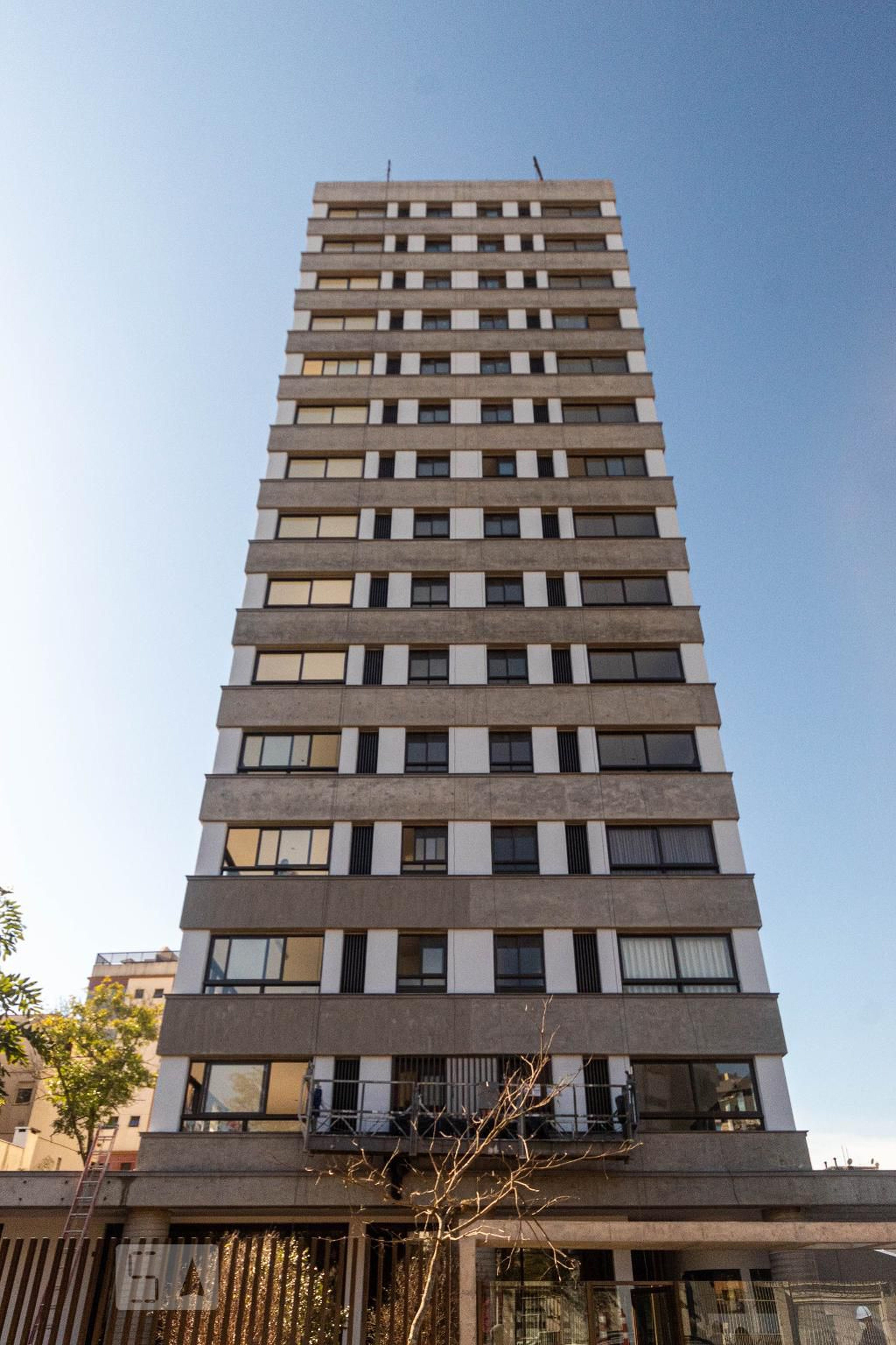 Fachada do Condomínio Condomínio Tom